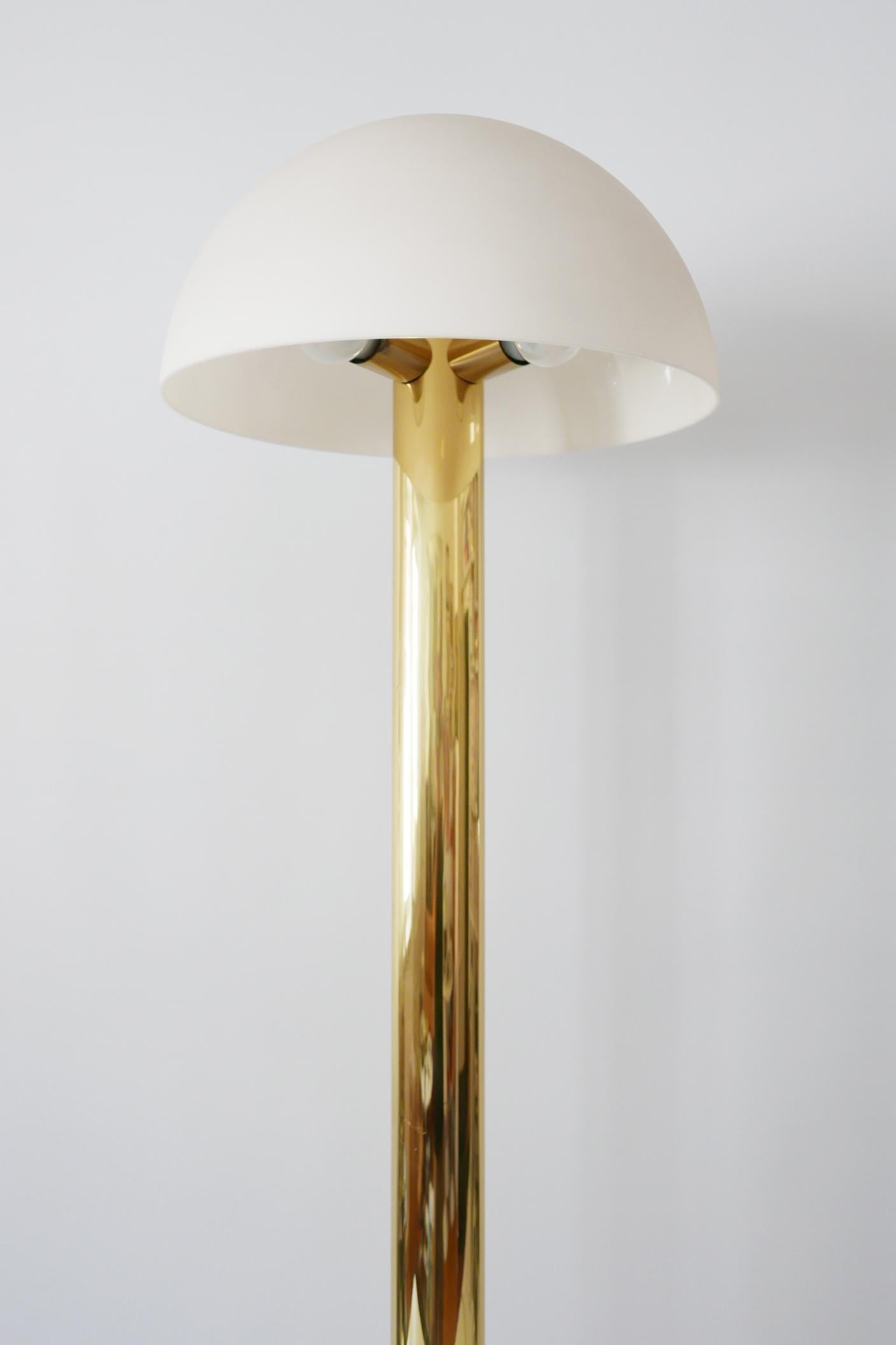Elegant Mid-Century Modern Florian Schulz Floor Lamp 1970s Germany In Good Condition In Munich, DE