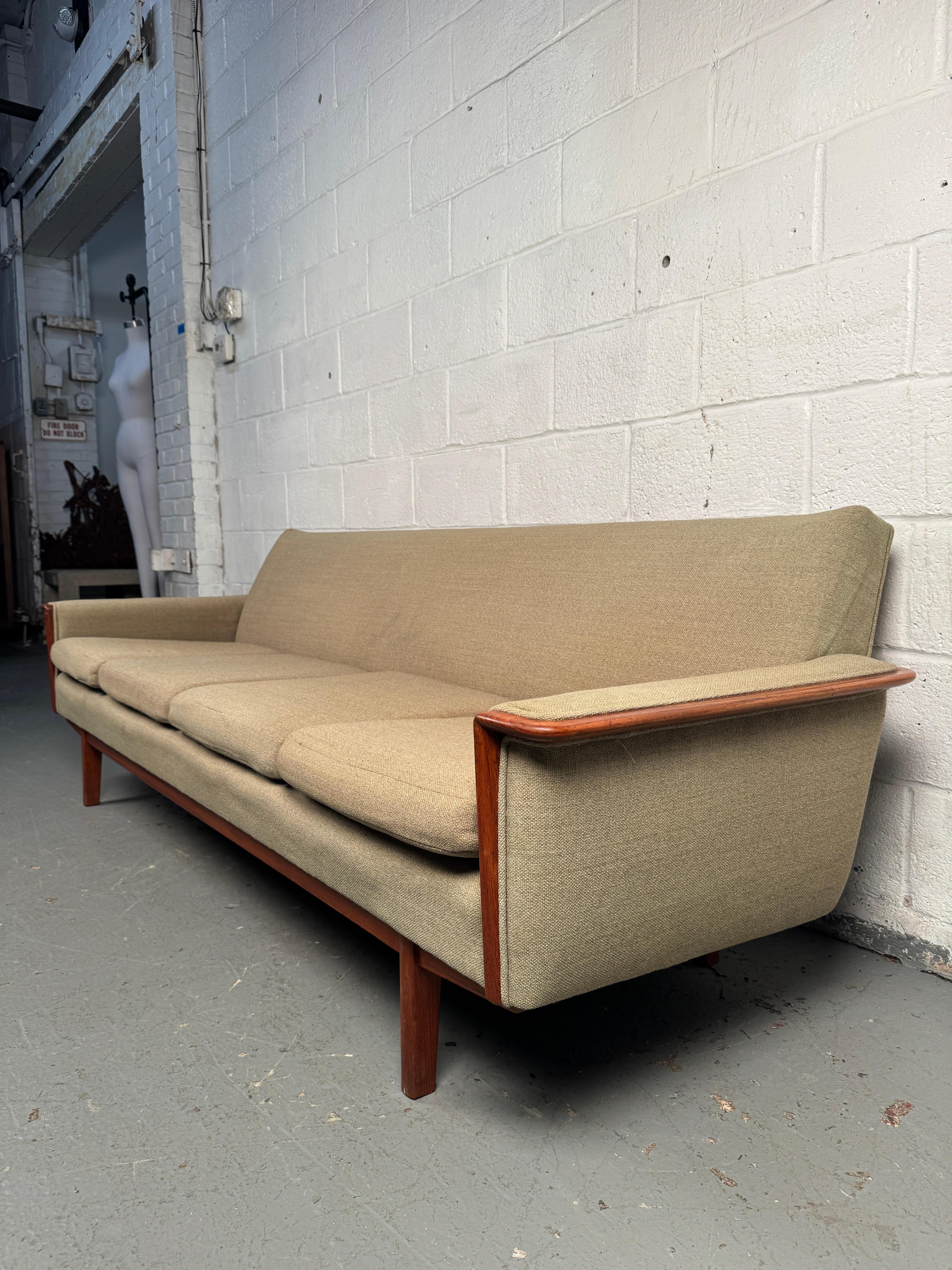 Fabric Elegant Mid-Century Modern Four Seat Sofa For Sale