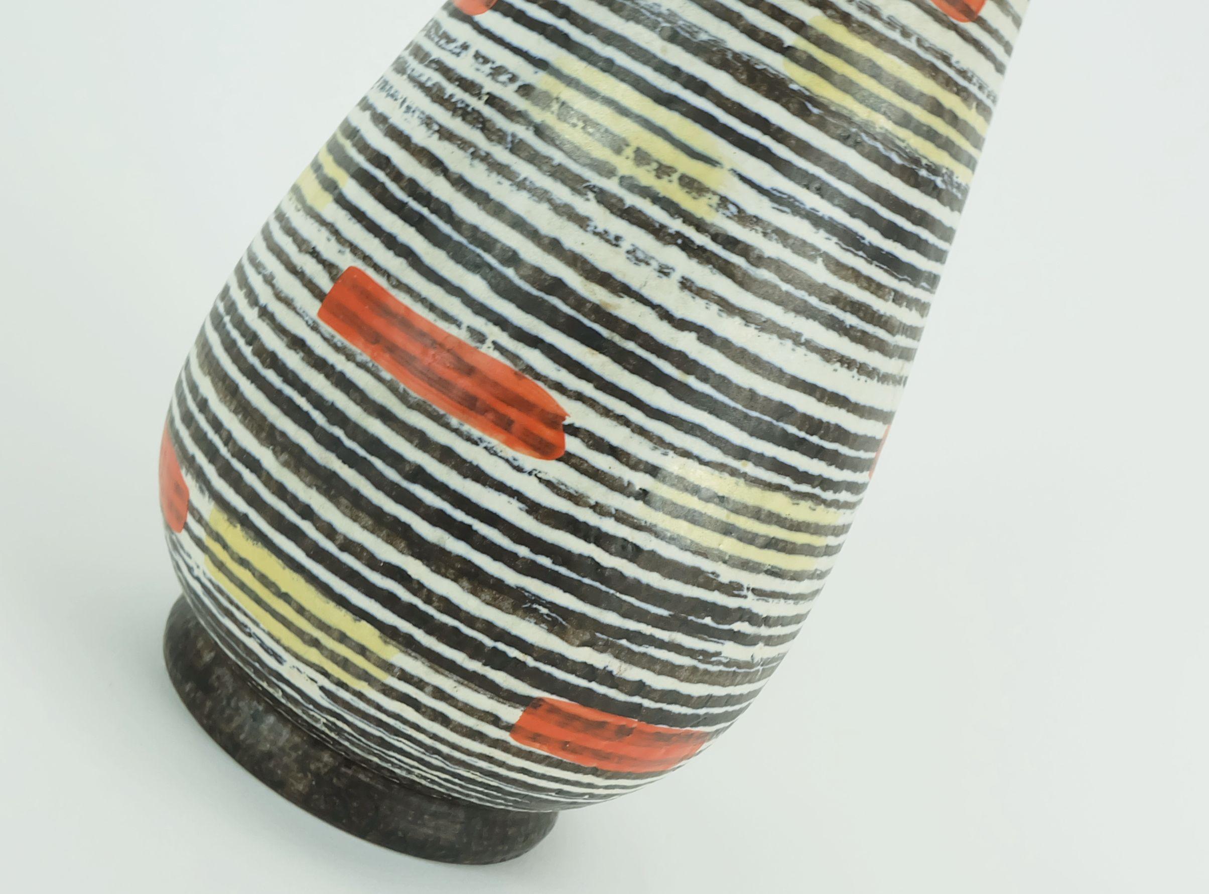 Elegante Vaso in ceramica Jasba di metà secolo moderno, inizio anni '60, modello 130/30 In condizioni buone in vendita a Mannheim, DE
