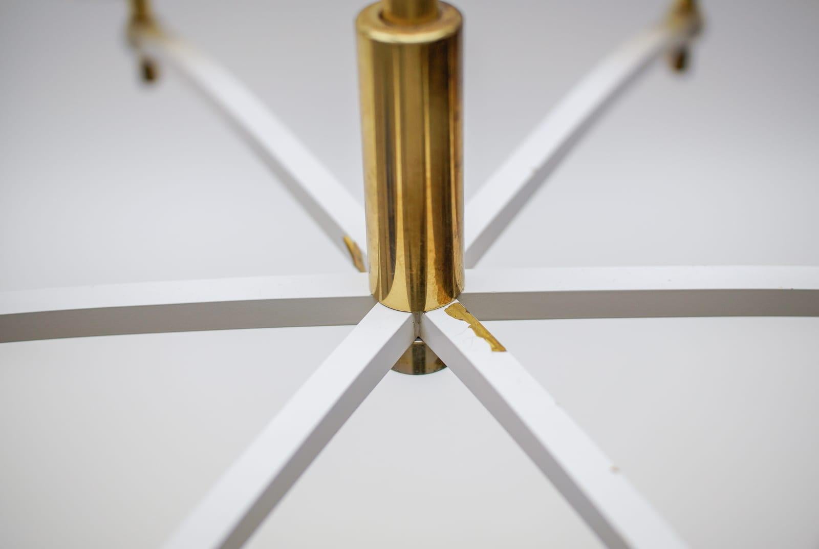 Elegante Lámpara de Techo Orbital Moderna de Mitad de Siglo en Vidrio Ámbar y Latón, Años 60 en Bueno estado para la venta en Nürnberg, Bayern