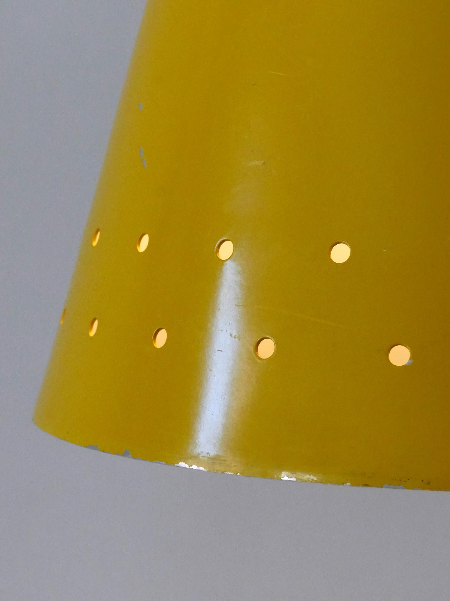 Eleganza di una lampada a sospensione o di un lampadario a sospensione della metà del secolo scorso Germania anni '50 in vendita 9