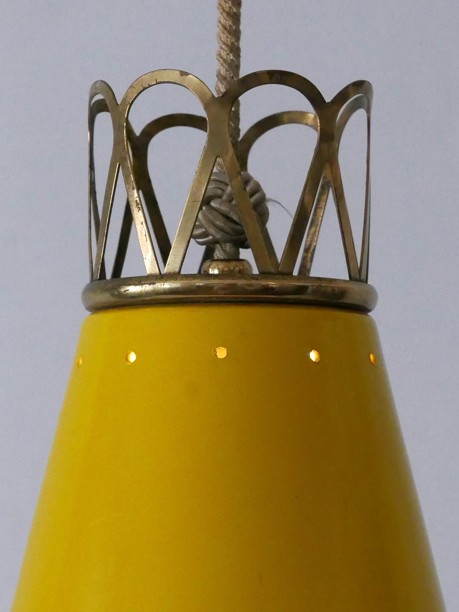 Eleganza di una lampada a sospensione o di un lampadario a sospensione della metà del secolo scorso Germania anni '50 in vendita 10