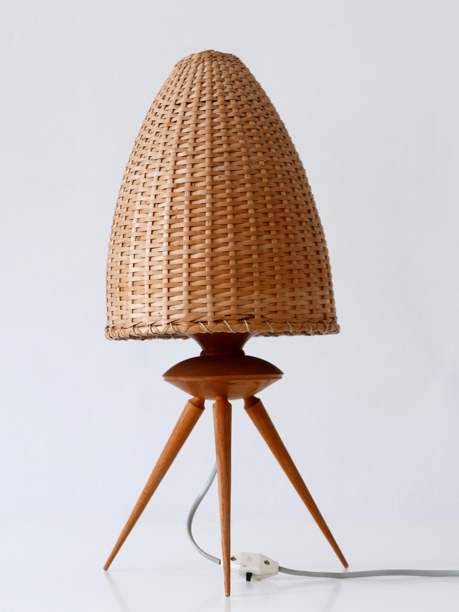 Elegant Mid-Century Modern Scandinavian Rattan & Teak Table Lamp, 1960s In Good Condition In Munich, DE