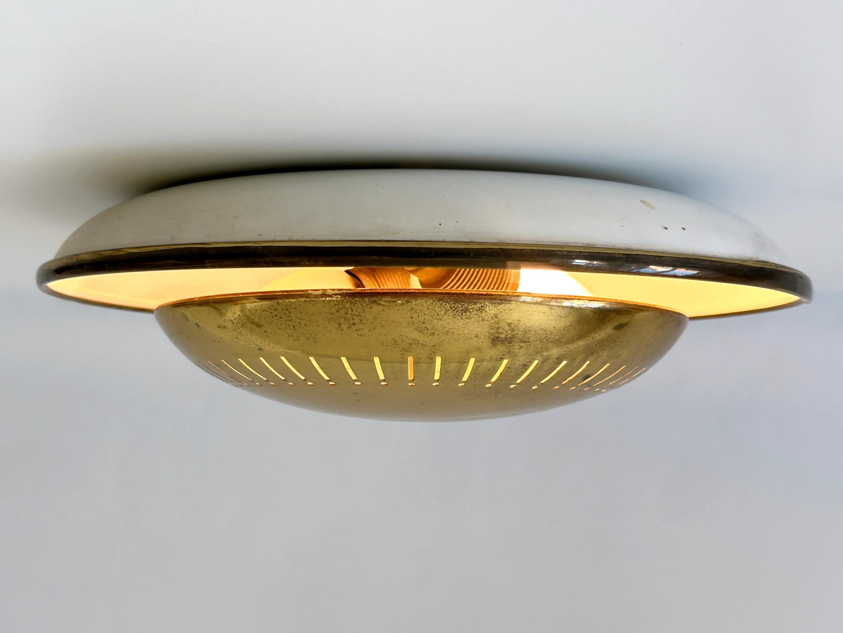 Elegante applique ou monture affleurante moderne du milieu du siècle par Hillebrand Allemagne années 1950 en vente 4