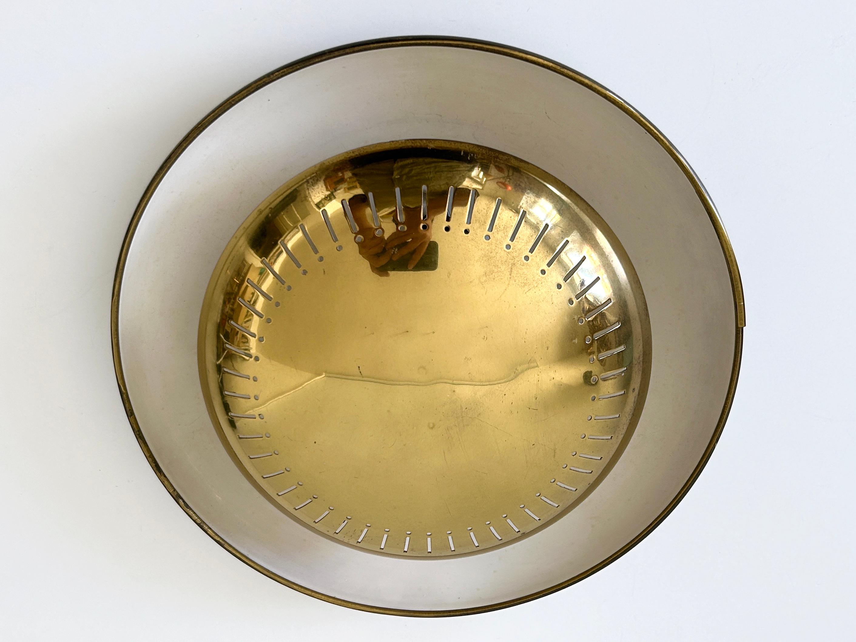 Mid-Century Modern Elegante applique ou monture affleurante moderne du milieu du siècle par Hillebrand Allemagne années 1950 en vente