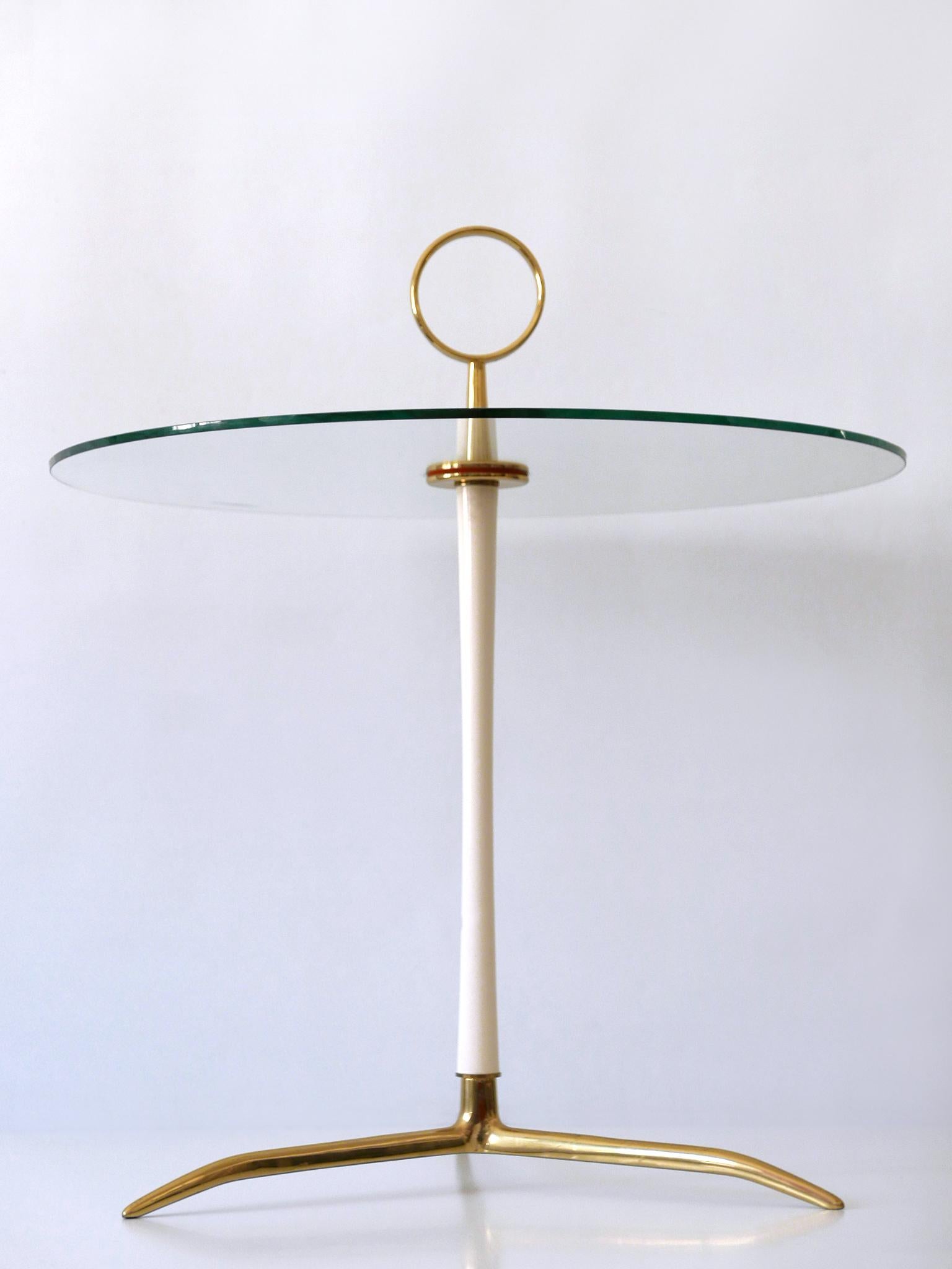 Elegant Mid-Century Modern Side Table by Vereinigte Werkstätten Germany 1950s For Sale 6