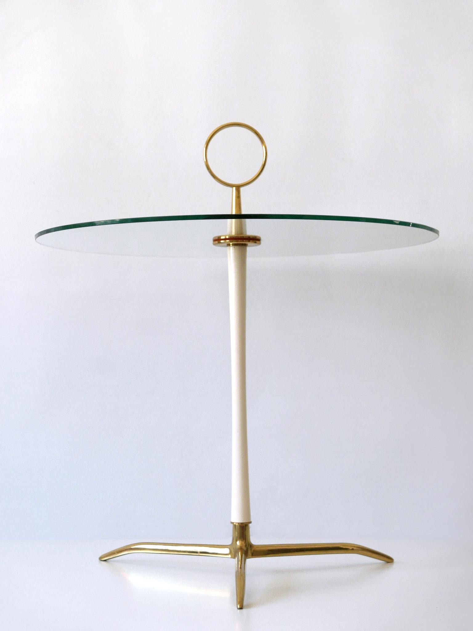Elegant Mid-Century Modern Side Table by Vereinigte Werkstätten Germany 1950s For Sale 1