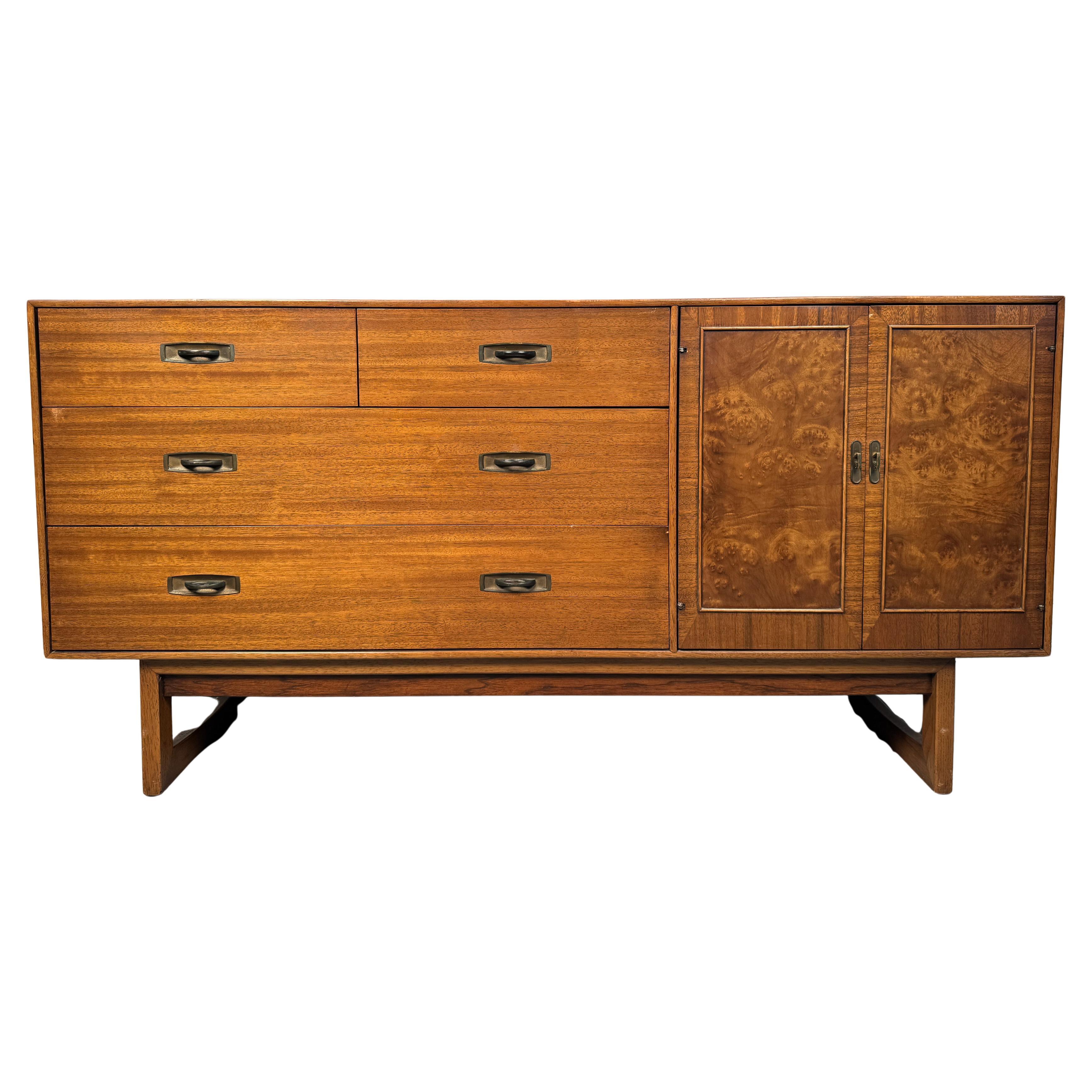 Elegant Mid-Century Modern Sideboard By Drexel
