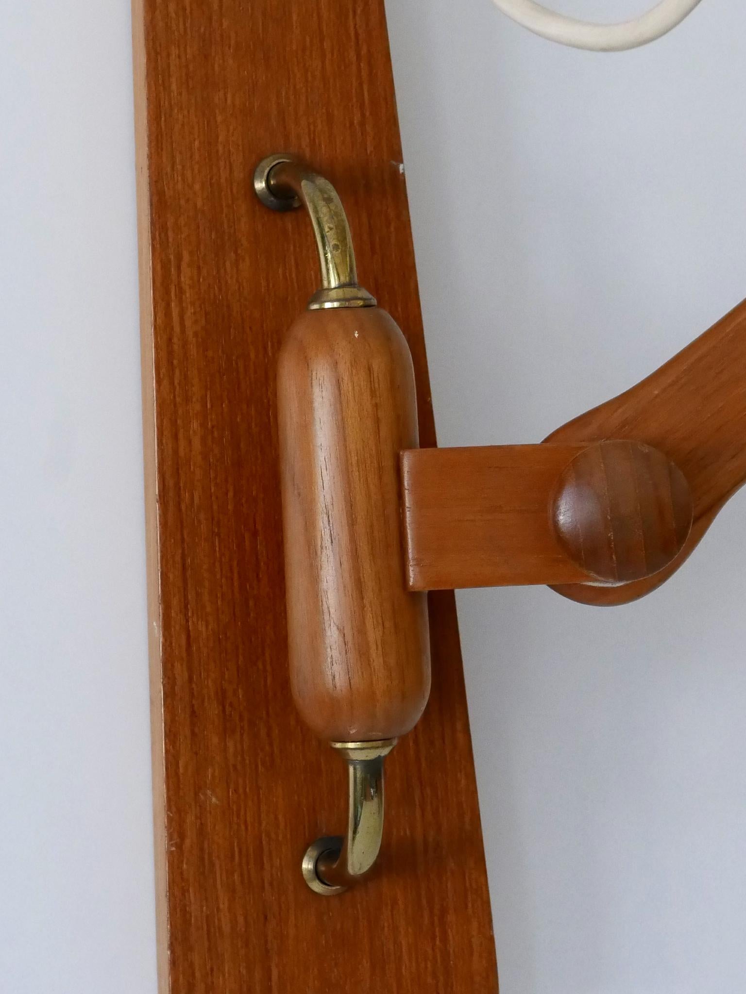 Elegante aplique de pared de madera de teca y sisal del columpio moderno de mediados de siglo Dinamarca Años 60 en venta 11