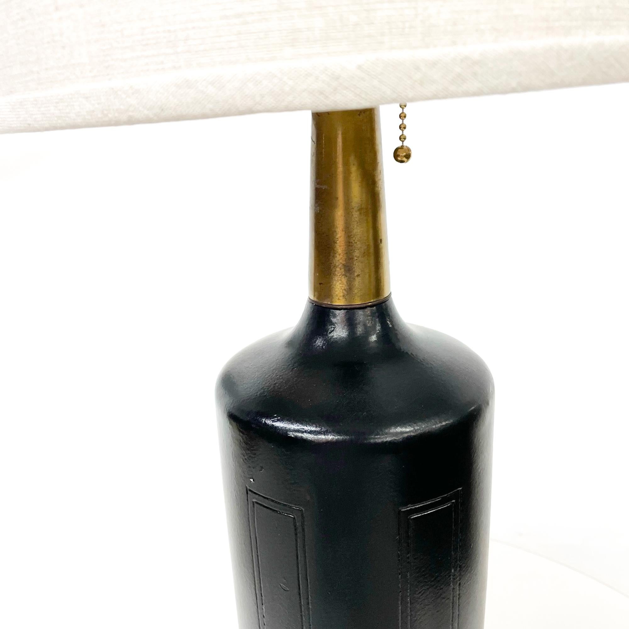 Elegant Mid-Century Modern Table Lamp Black and Gold Raymor Style 2