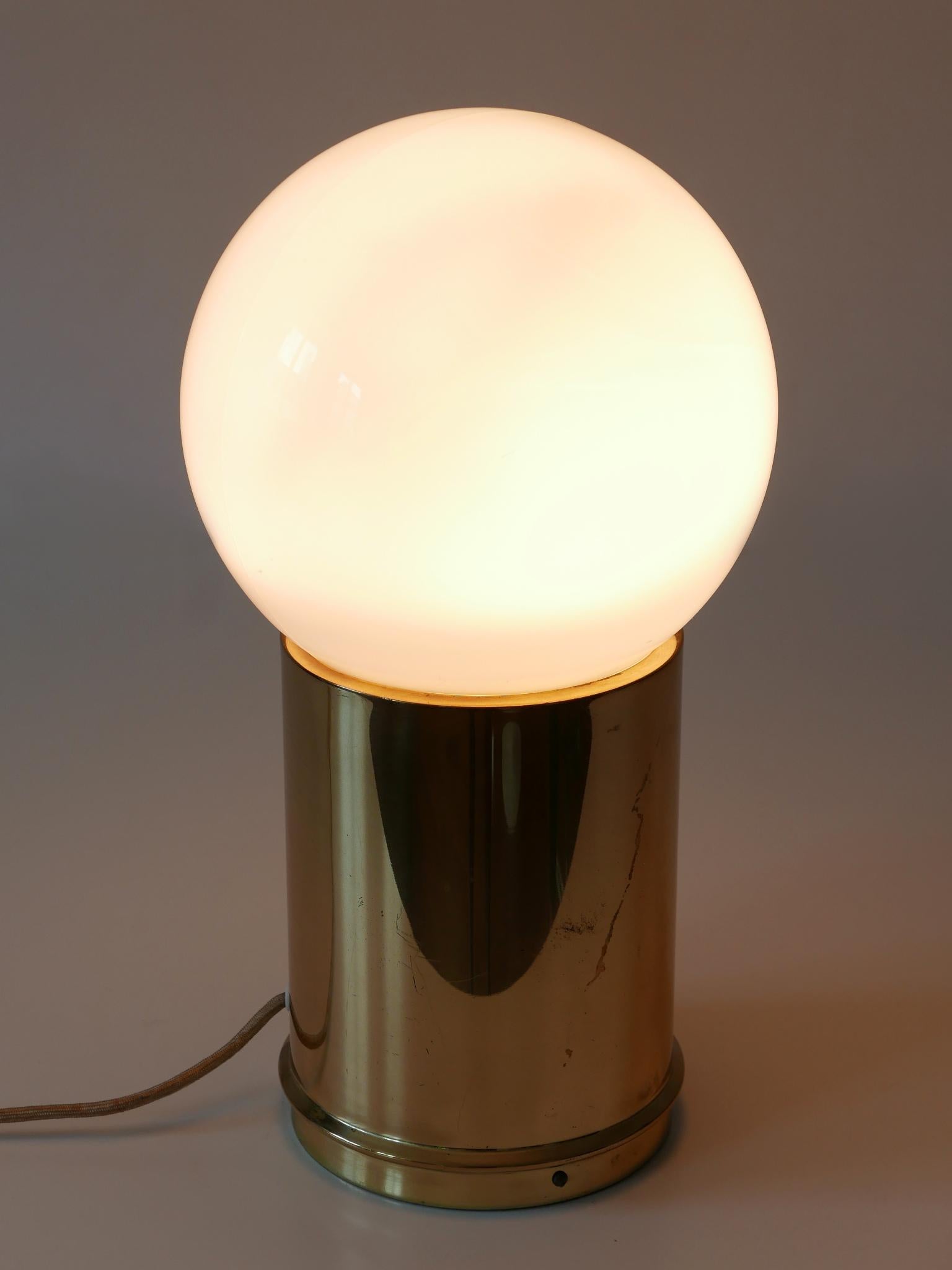 Lampada da tavolo Eleg Mid Century Modern di Vereinigte Werkstätten Germania 1960 in vendita 7