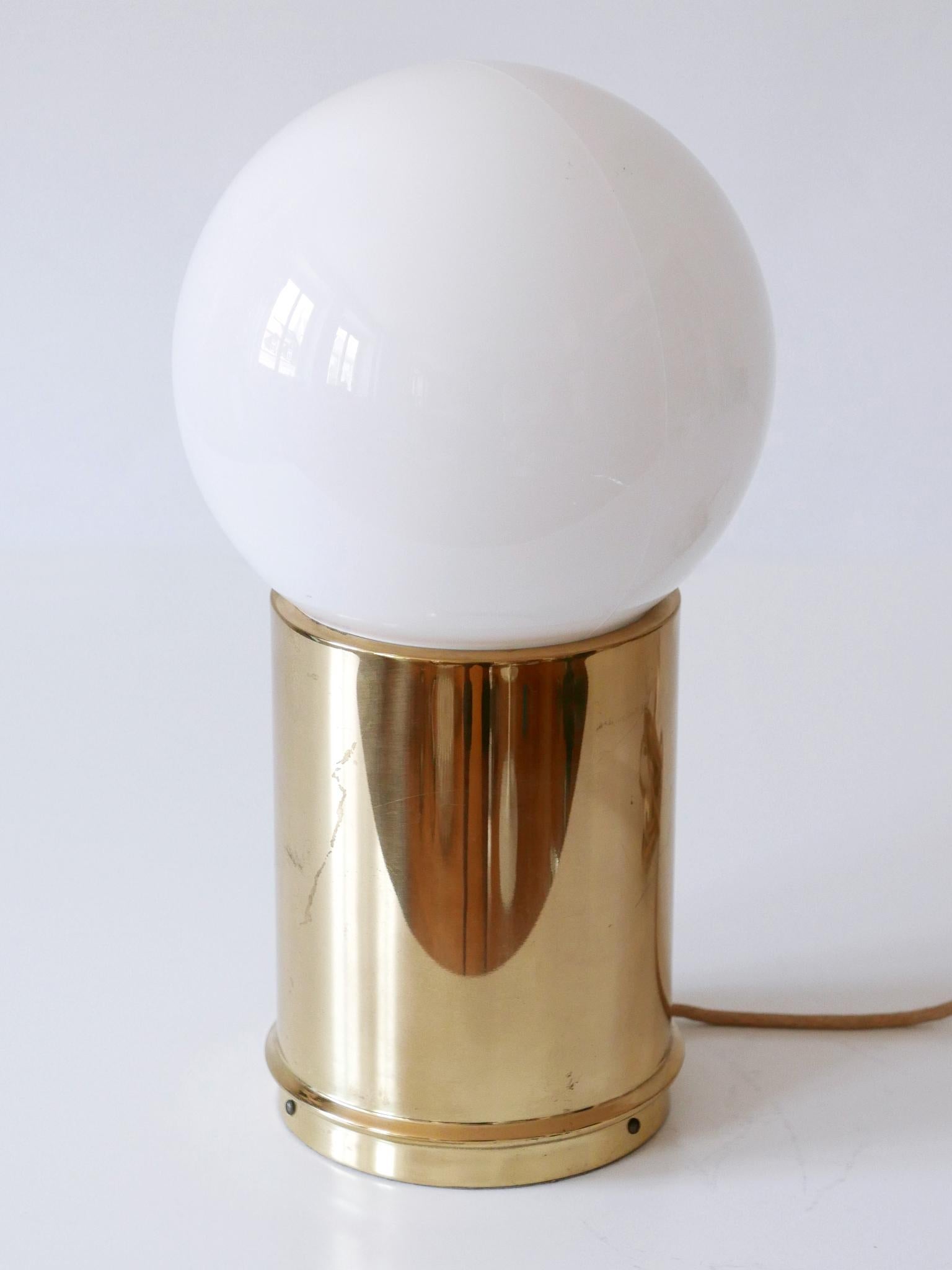 Lampada da tavolo Eleg Mid Century Modern di Vereinigte Werkstätten Germania 1960 In condizioni buone in vendita a Munich, DE