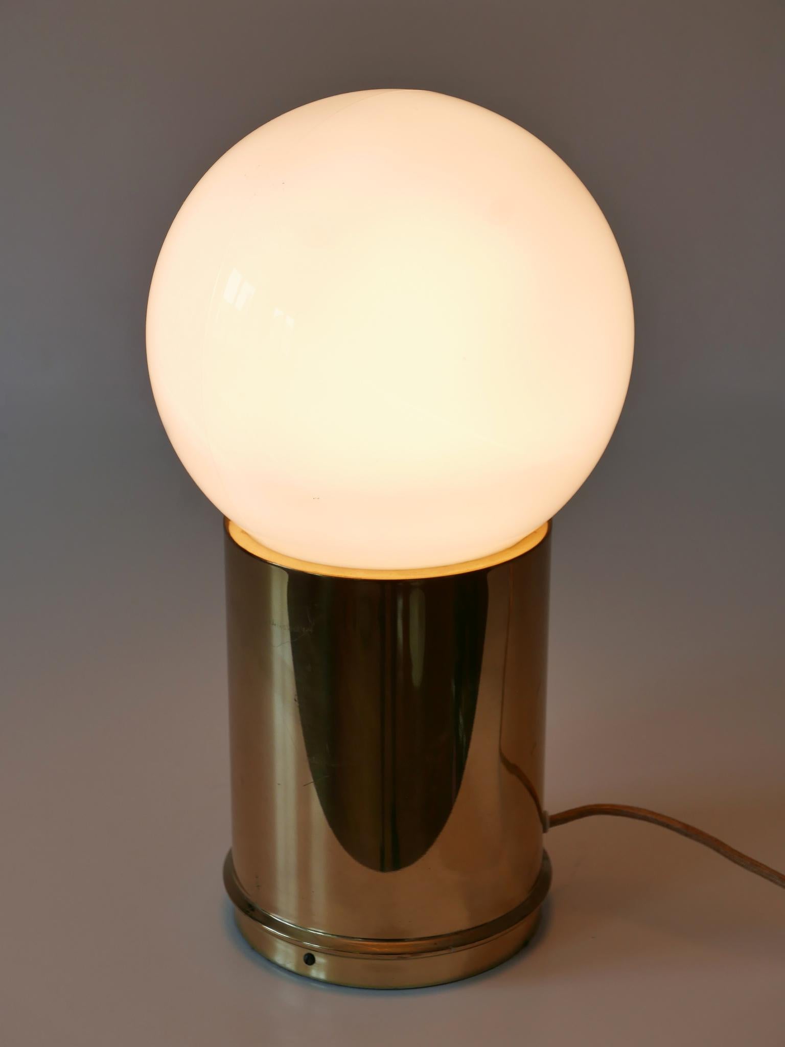 Metà XX secolo Lampada da tavolo Eleg Mid Century Modern di Vereinigte Werkstätten Germania 1960 in vendita