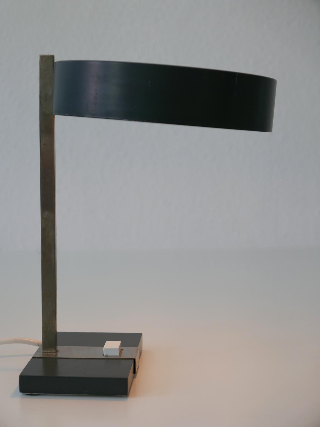 mid century modern table lamp