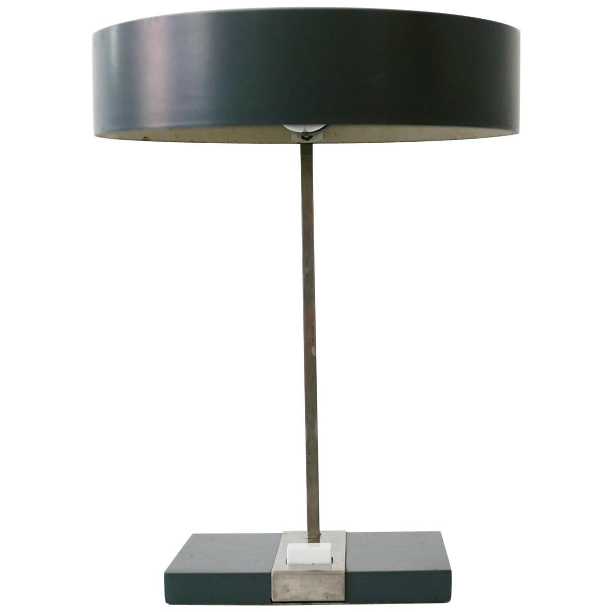 Elegante elegante Mid-Century-Modern-Tischlampe oder Schreibtischleuchte von Hillebrand, 1960er Jahre, Deutschland im Angebot