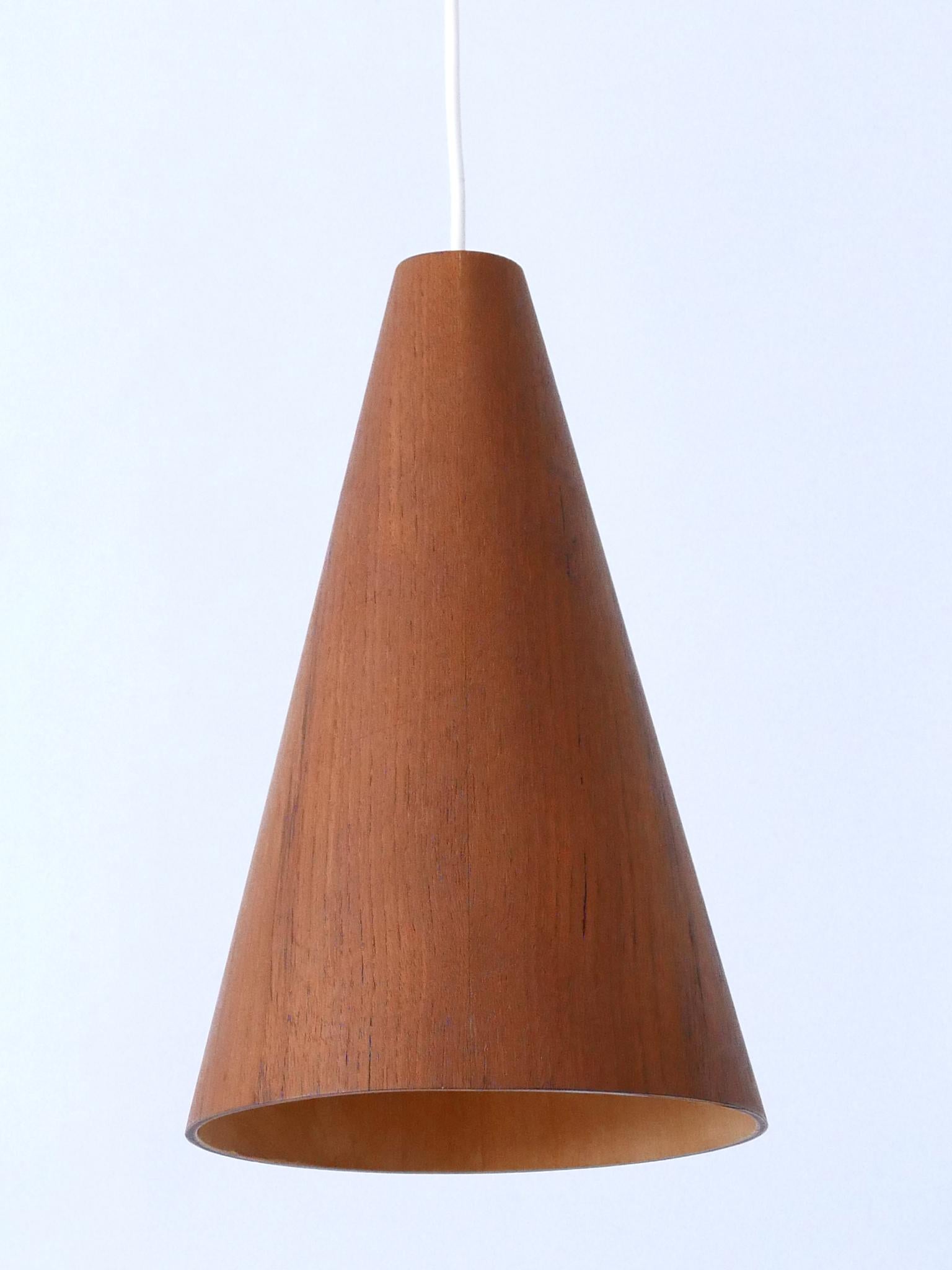 Elegant Mid Century Modern Teak Pendant Lamp or Hanging Light Scandinavia 1960s For Sale 5