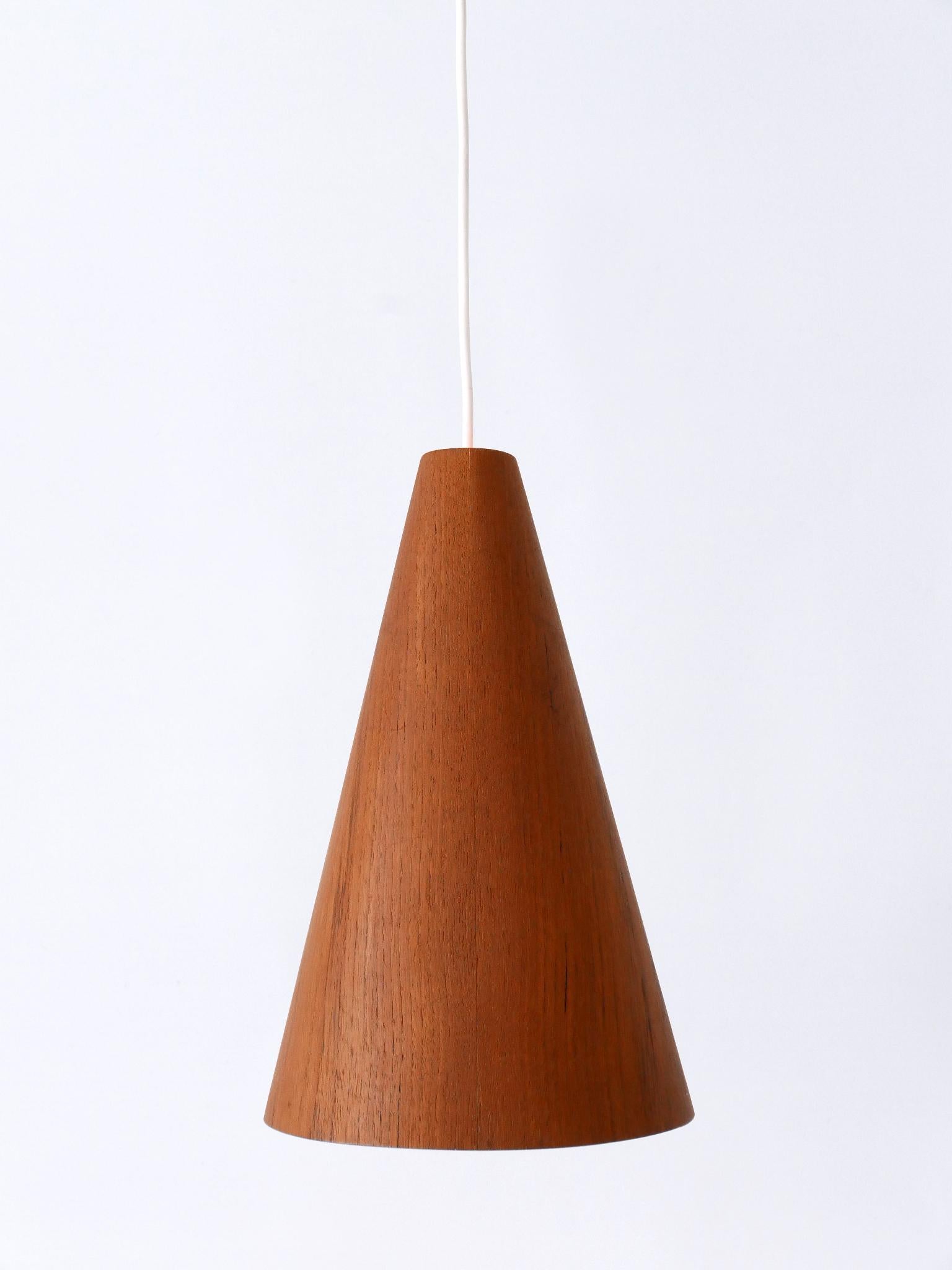 Elegant Mid Century Modern Teak Pendant Lamp or Hanging Light Scandinavia 1960s For Sale 6