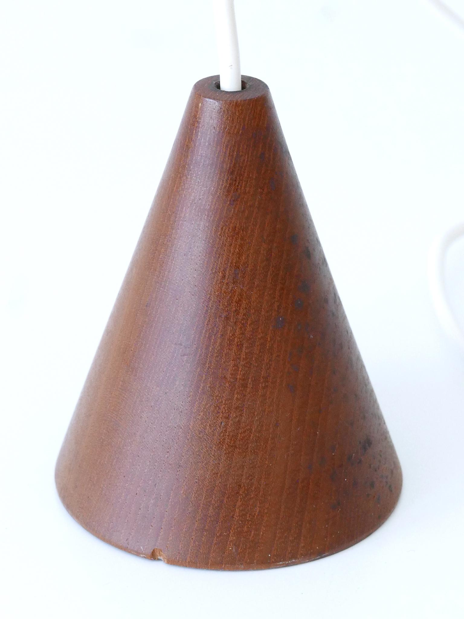 Elegant Mid Century Modern Teak Pendant Lamp or Hanging Light Scandinavia 1960s For Sale 13
