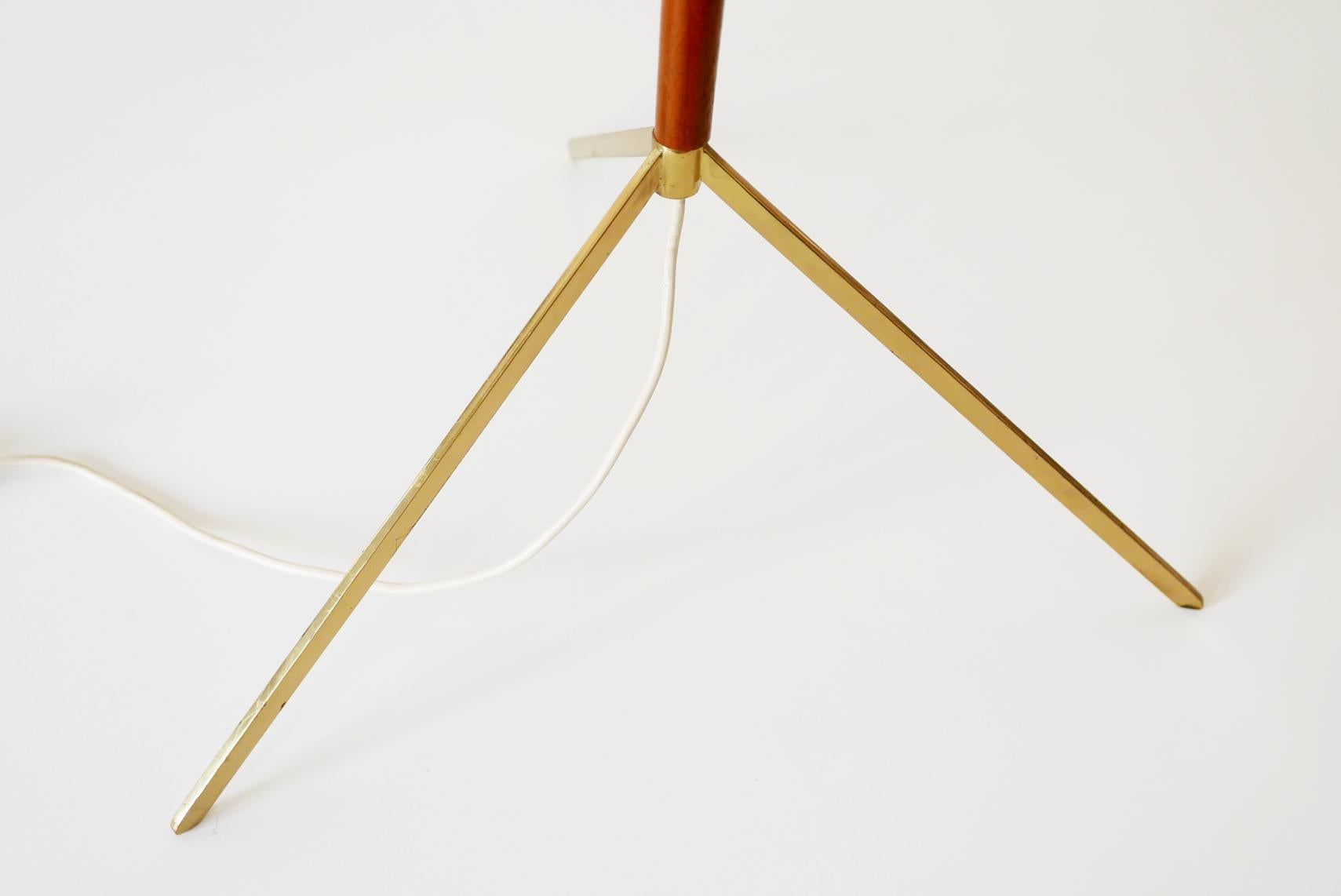 Elegant Mid-Century Modern Tripod Floor Lamp by J.T. Kalmar, Austria, 1950s For Sale 1