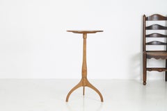 Elegant Mid Century Pedestal Side Table in Light Oak