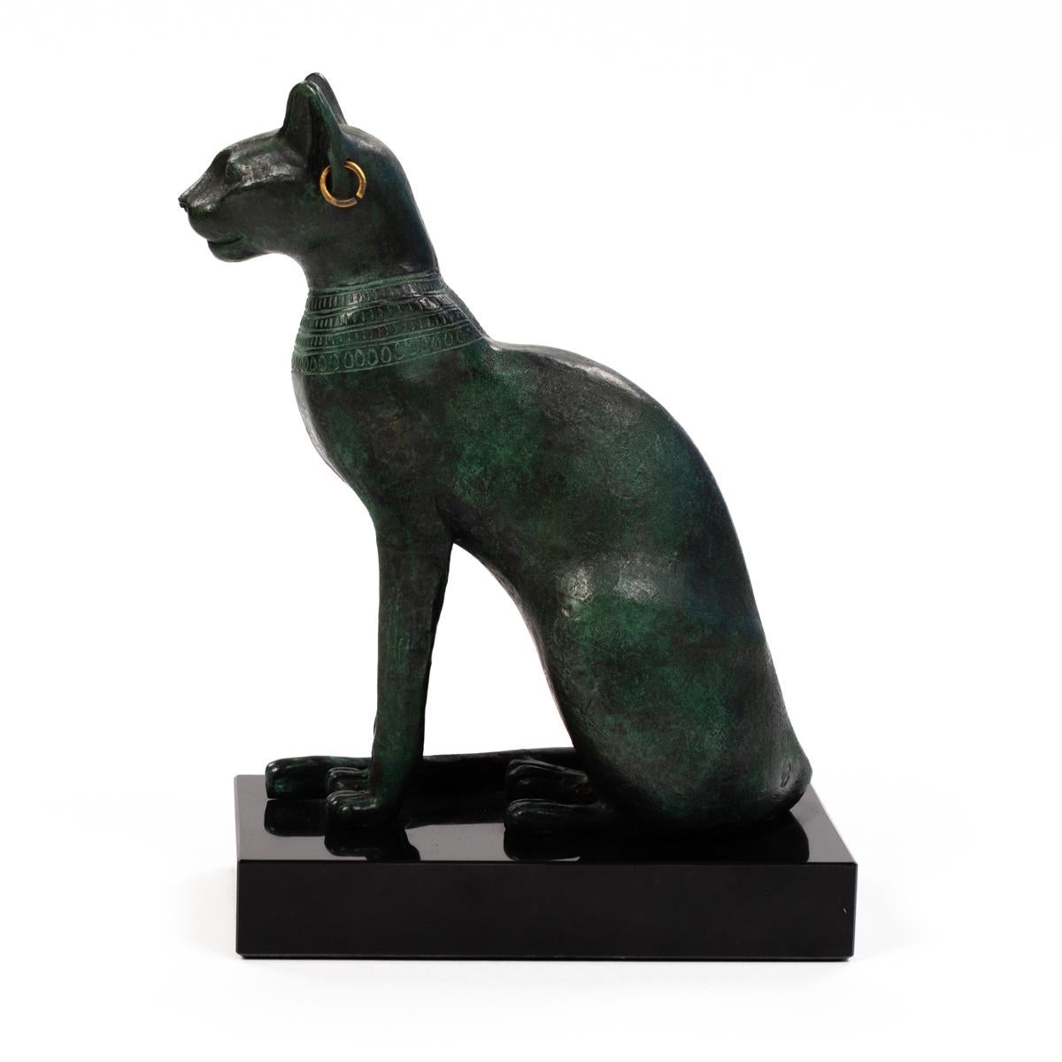 French Elegant Midcentury Sitting Bronze Bastet Sculpture on Marble Base, France, 1960s