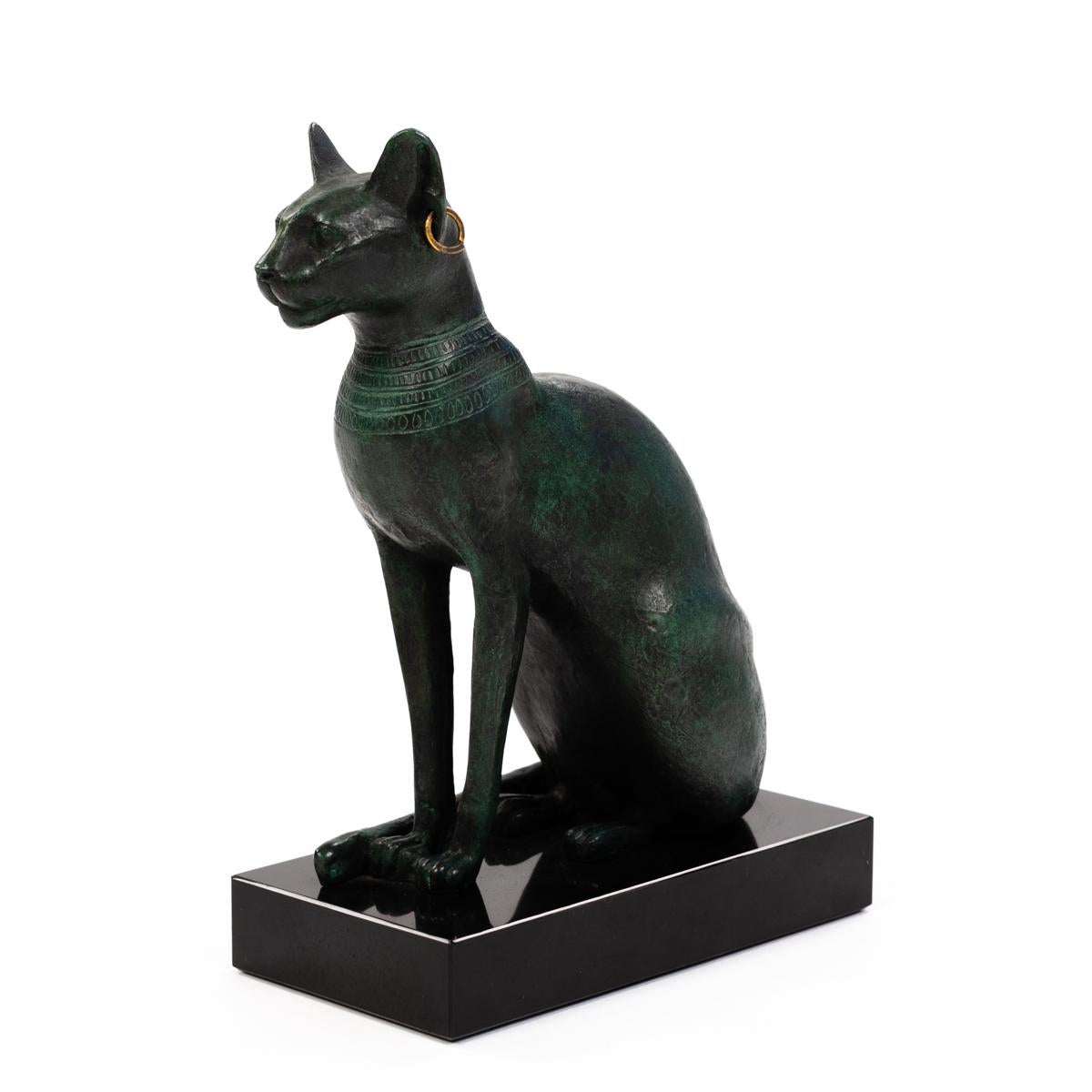 Cast Elegant Midcentury Sitting Bronze Bastet Sculpture on Marble Base, France, 1960s