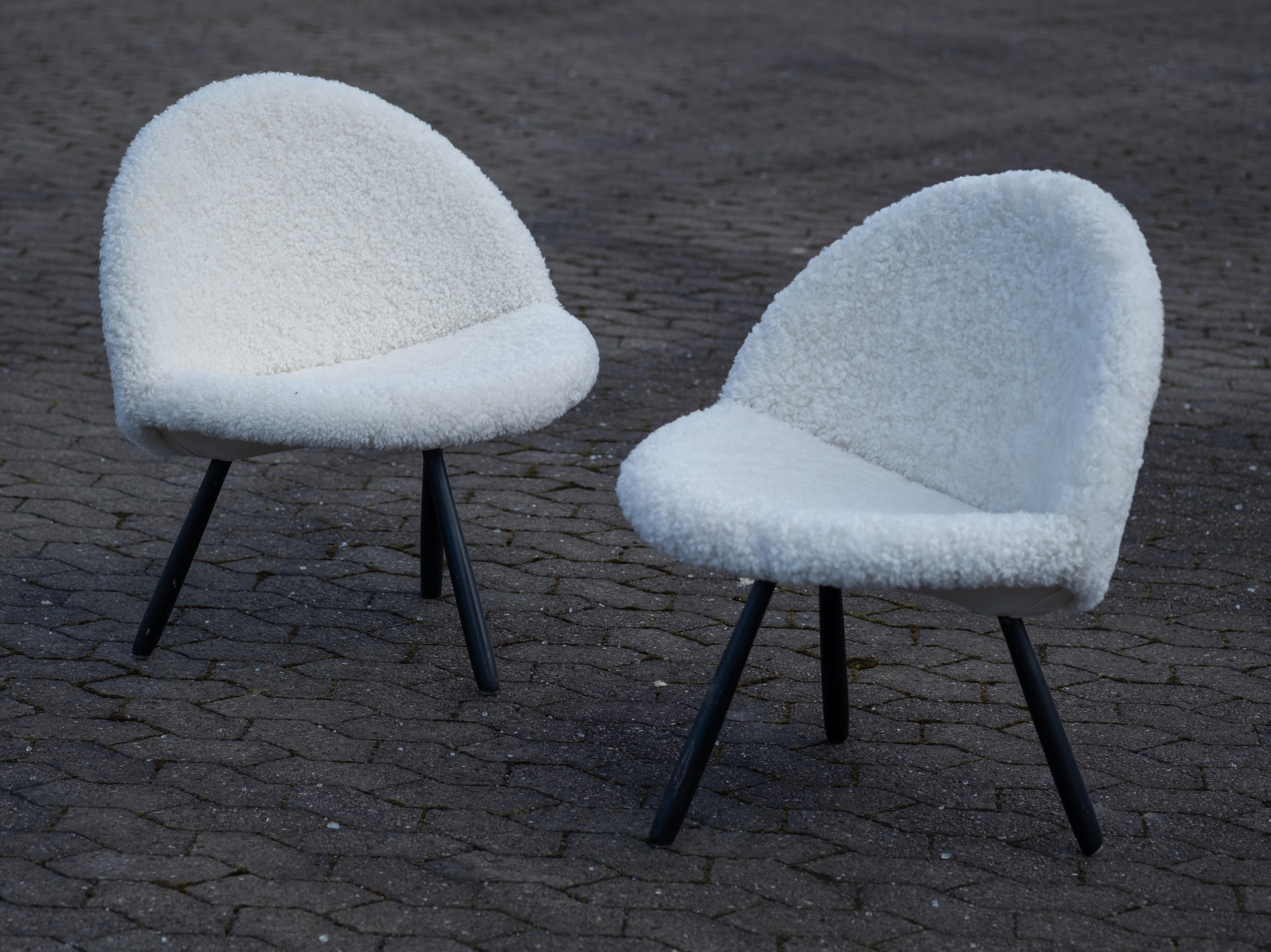 Mid-Century Modern Elegant ensemble canapé et fauteuil du milieu du siècle, Danemark, années 1960 en vente