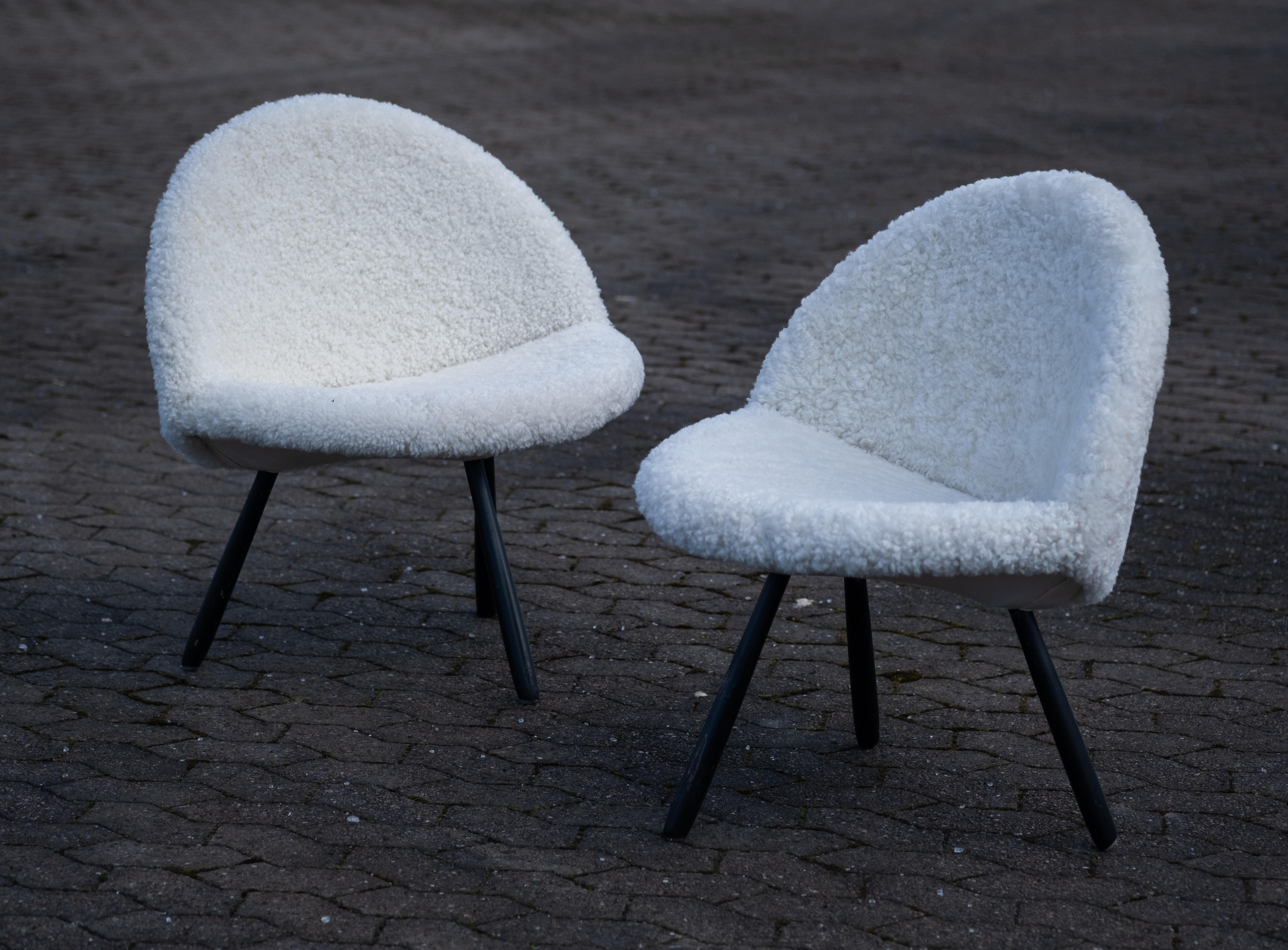 Danois Elegant ensemble canapé et fauteuil du milieu du siècle, Danemark, années 1960 en vente