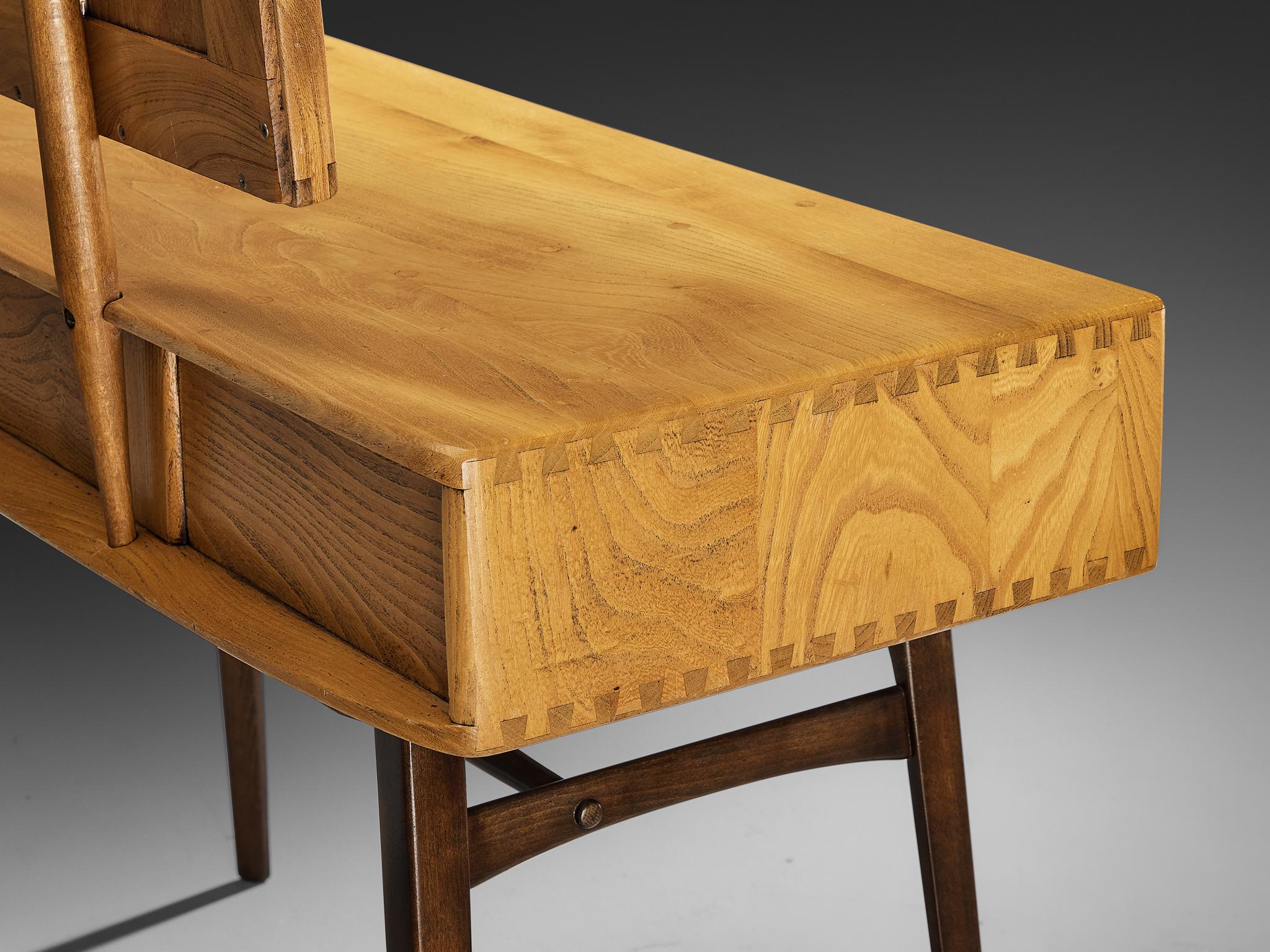 Eleganza del Vanity di metà secolo in Olmo e Wood in vendita 1
