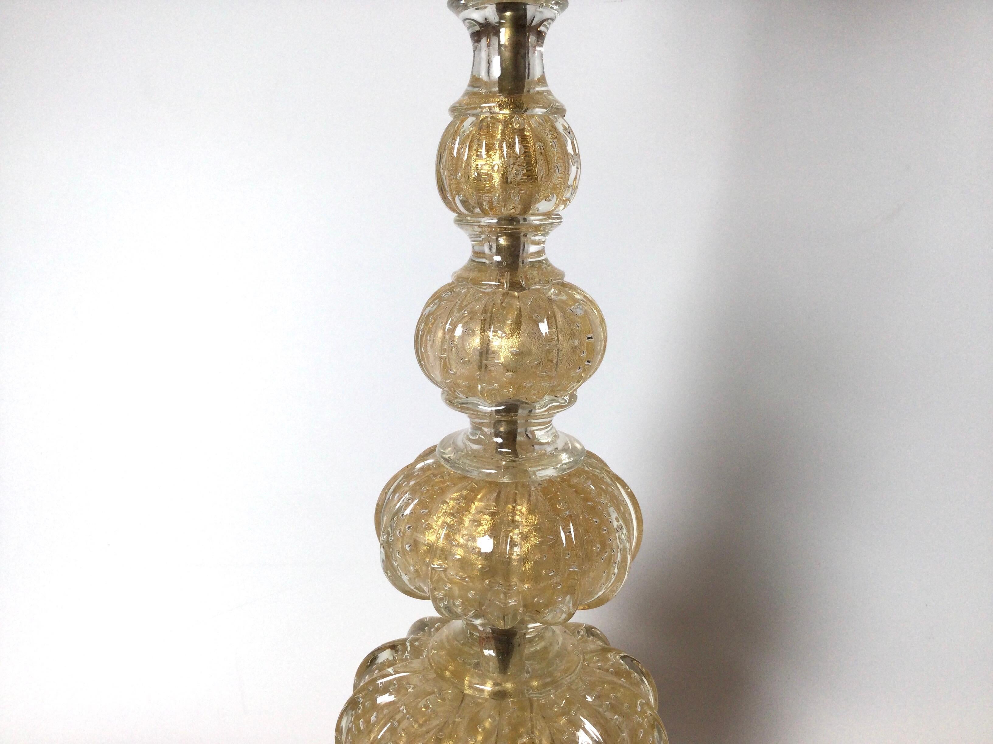 20th Century Elegant Mid Century Venetian Glass Table Lamp