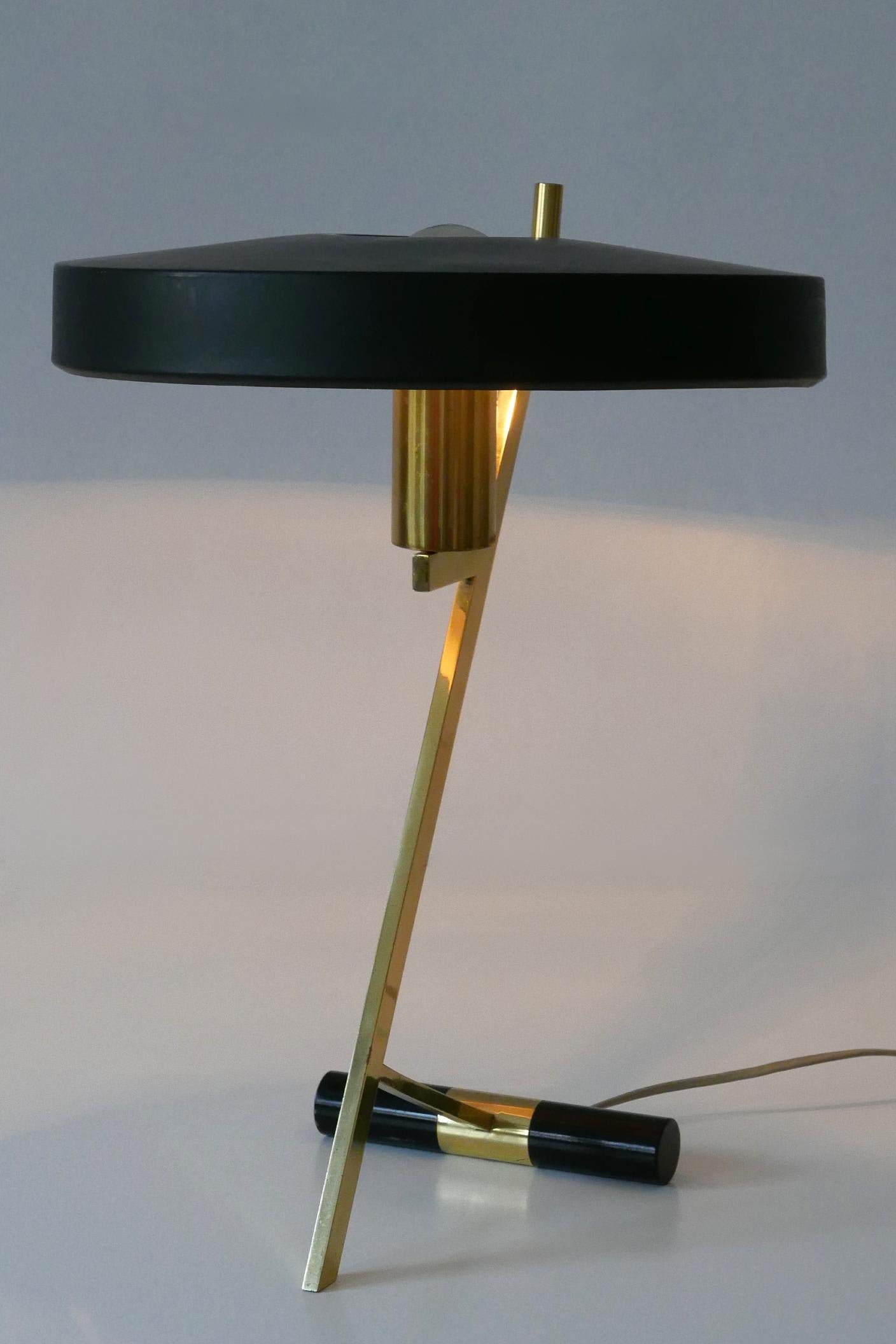 Elegante lampe de table ou lampe de bureau en Z du milieu du siècle dernier par Louis Kalff pour Philips, années 1950 en vente 9