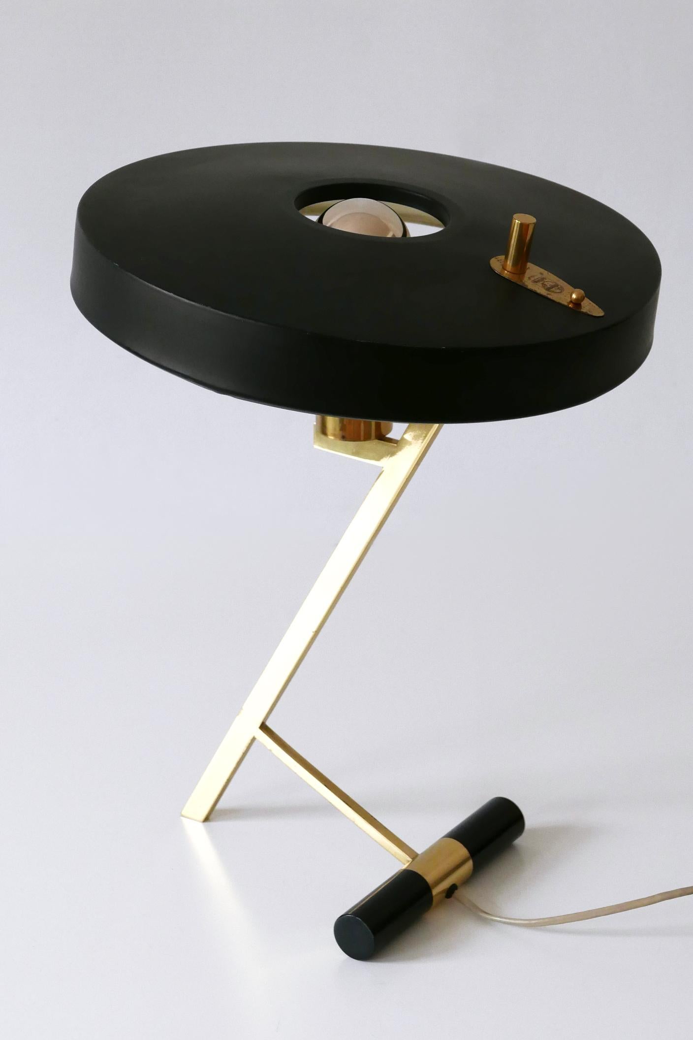 Elegante Z-Tischlampe oder Desk Light von Louis Kalff für Philips 1950er Jahre im Angebot 1