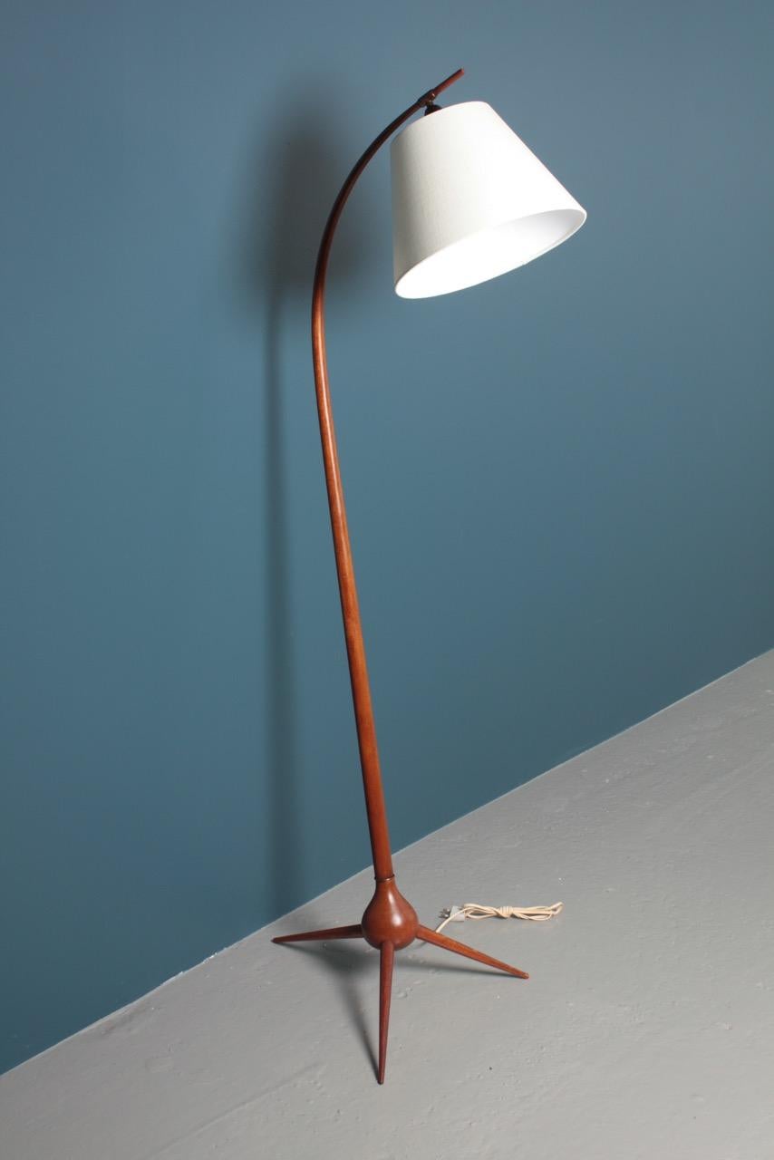 Scandinavian Modern Elegant Midcentury Floor Lamp by Severin Hansen, Made in Denmark, 1950s