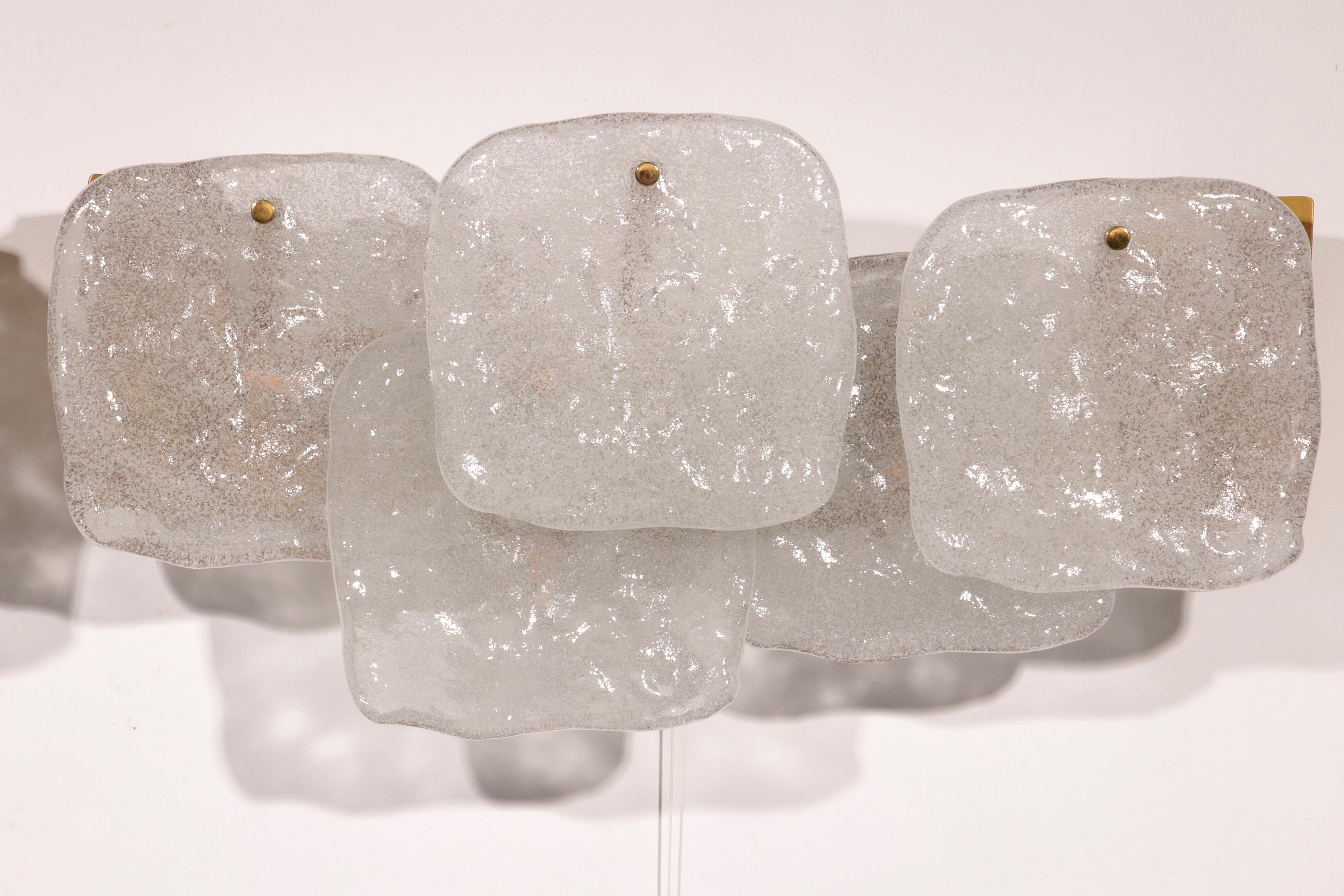 Elegance Midcentury Ice Glass Wall Sconces by J.T. Kalmar, Autriche (années 1960) en vente 6