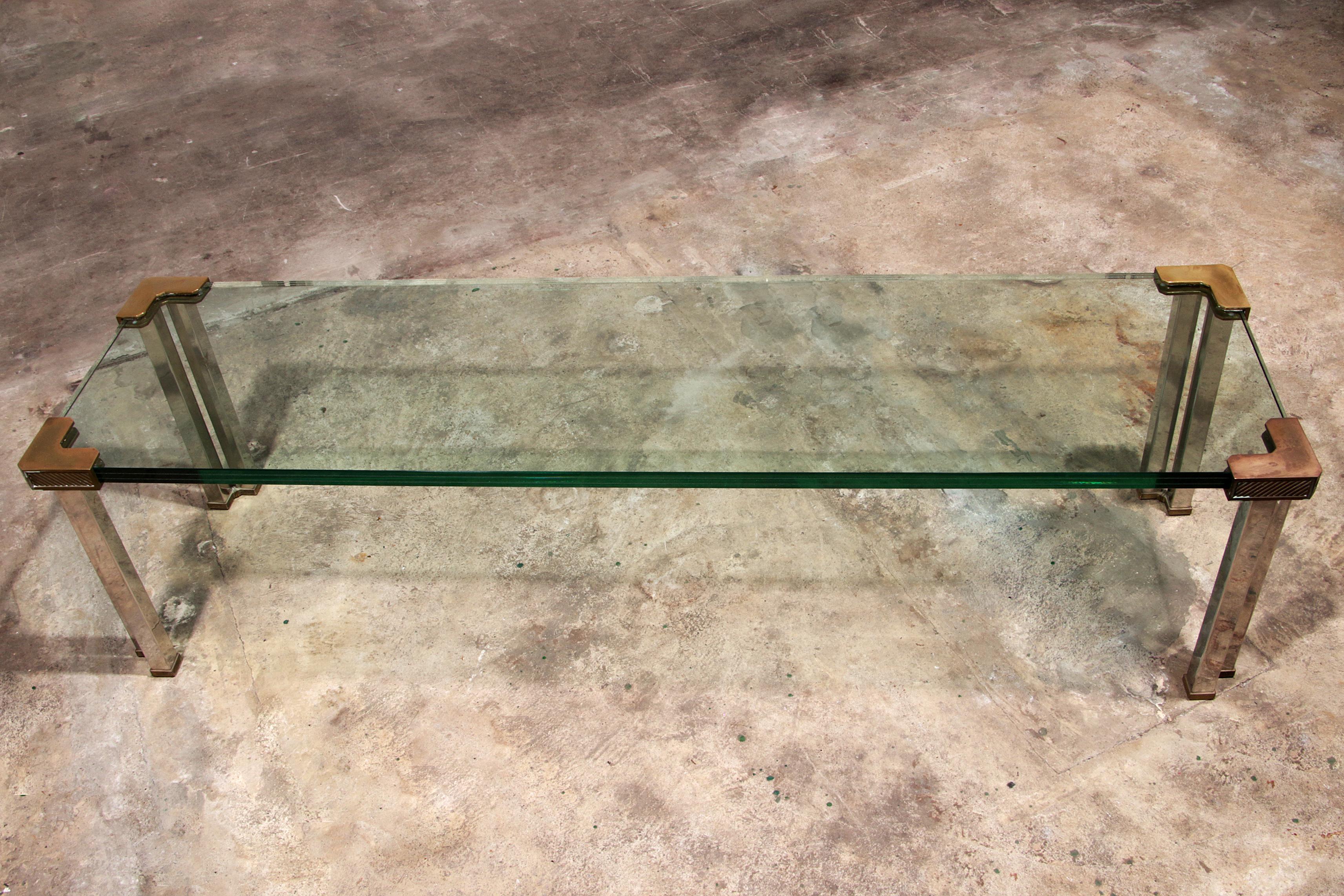 Néerlandais Elegance Midcentury Side Table by Peter Ghyczy en vente