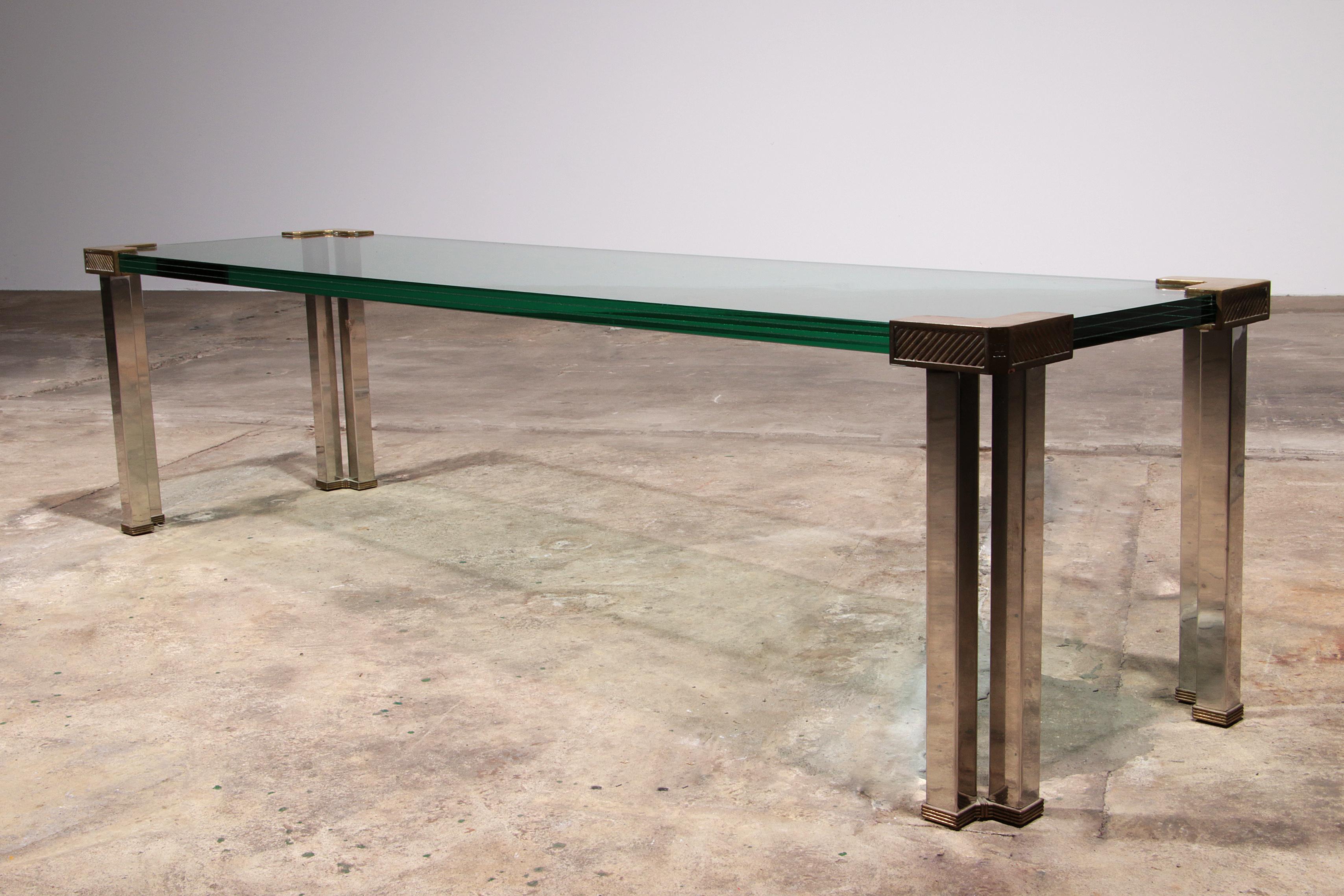 Fin du 20e siècle Elegance Midcentury Side Table by Peter Ghyczy en vente