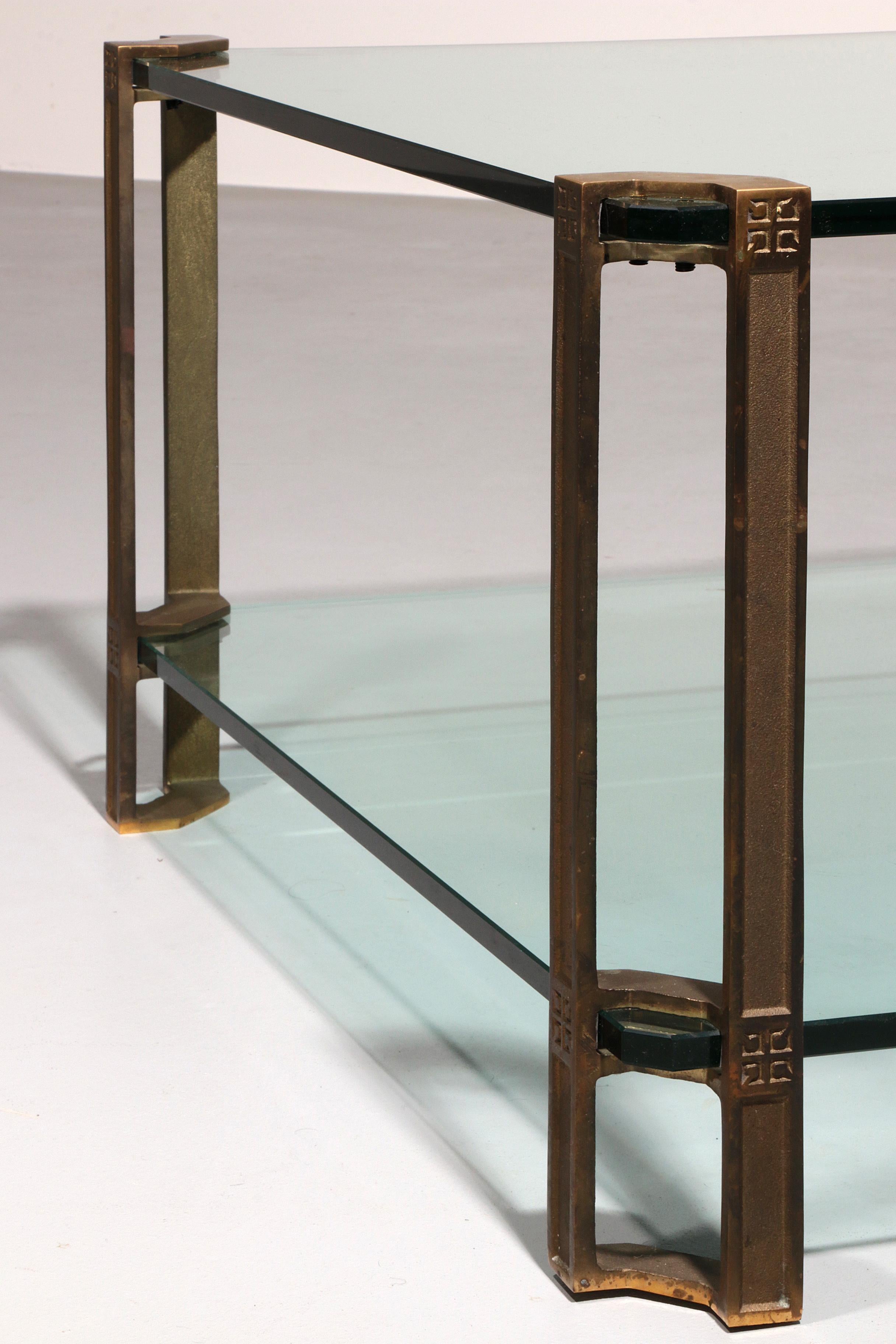 Elegante mesa de mediados de siglo de Peter Ghyczy Modelo T24 Italiano en venta