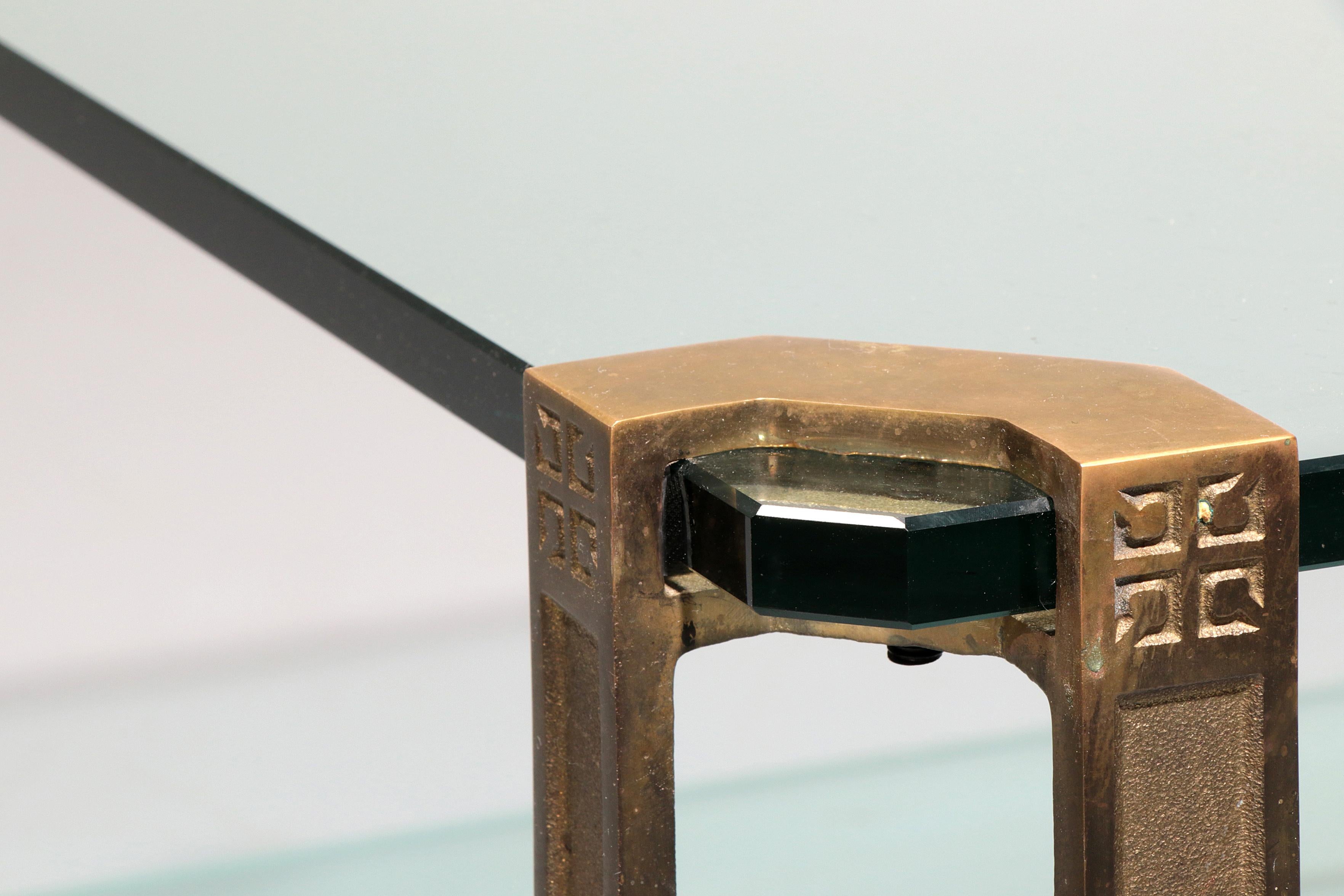 Elegante mesa de mediados de siglo de Peter Ghyczy Modelo T24 finales del siglo XX en venta