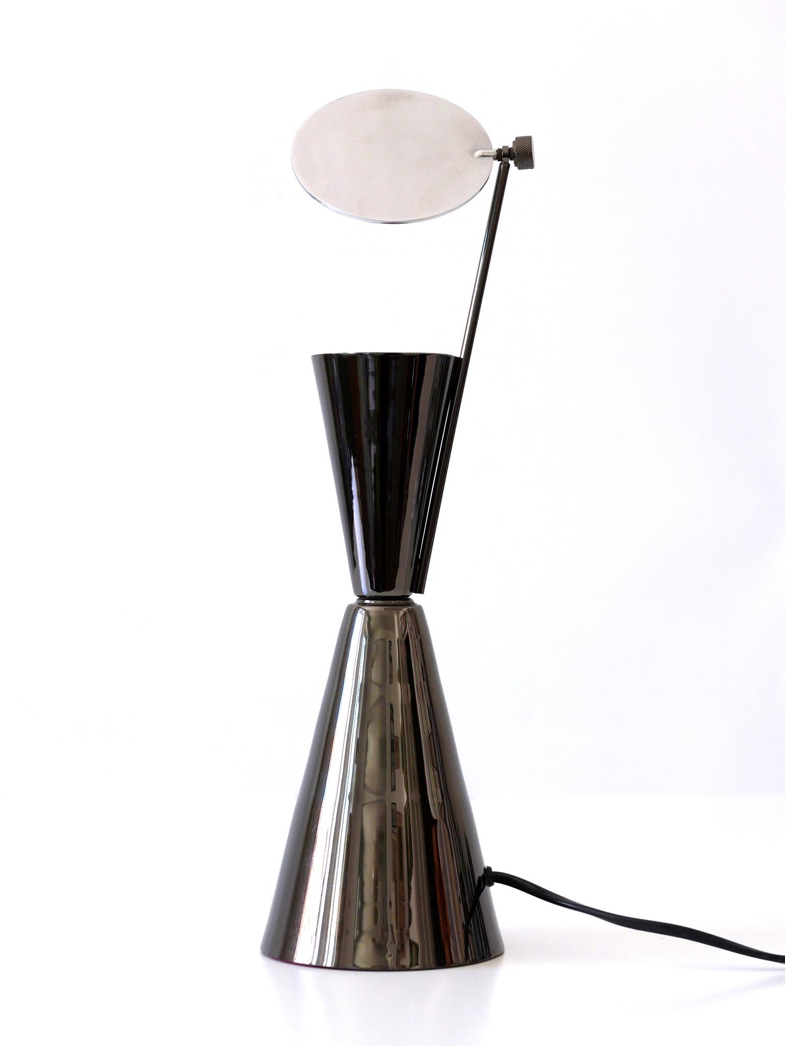Late 20th Century Elegant Modernist Diabolo Table Lamp 1980s Spain For Sale