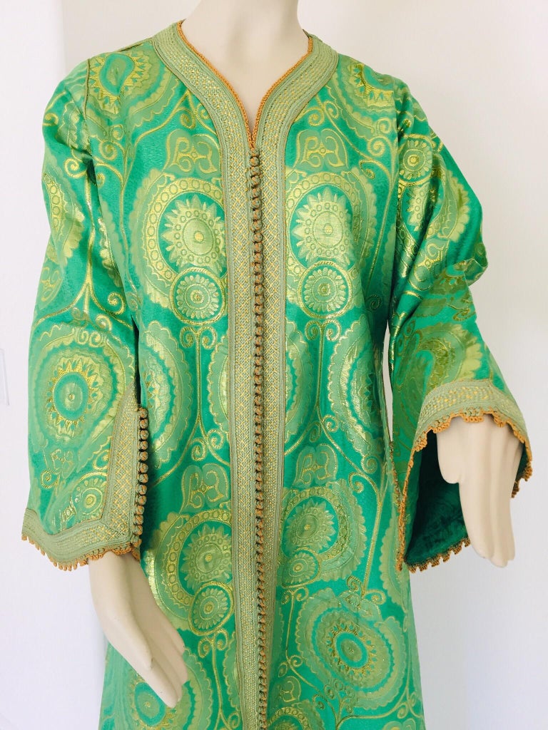 Elegant Moroccan Caftan Lime Green and Gold Metallic Floral Brocade For Sale 1