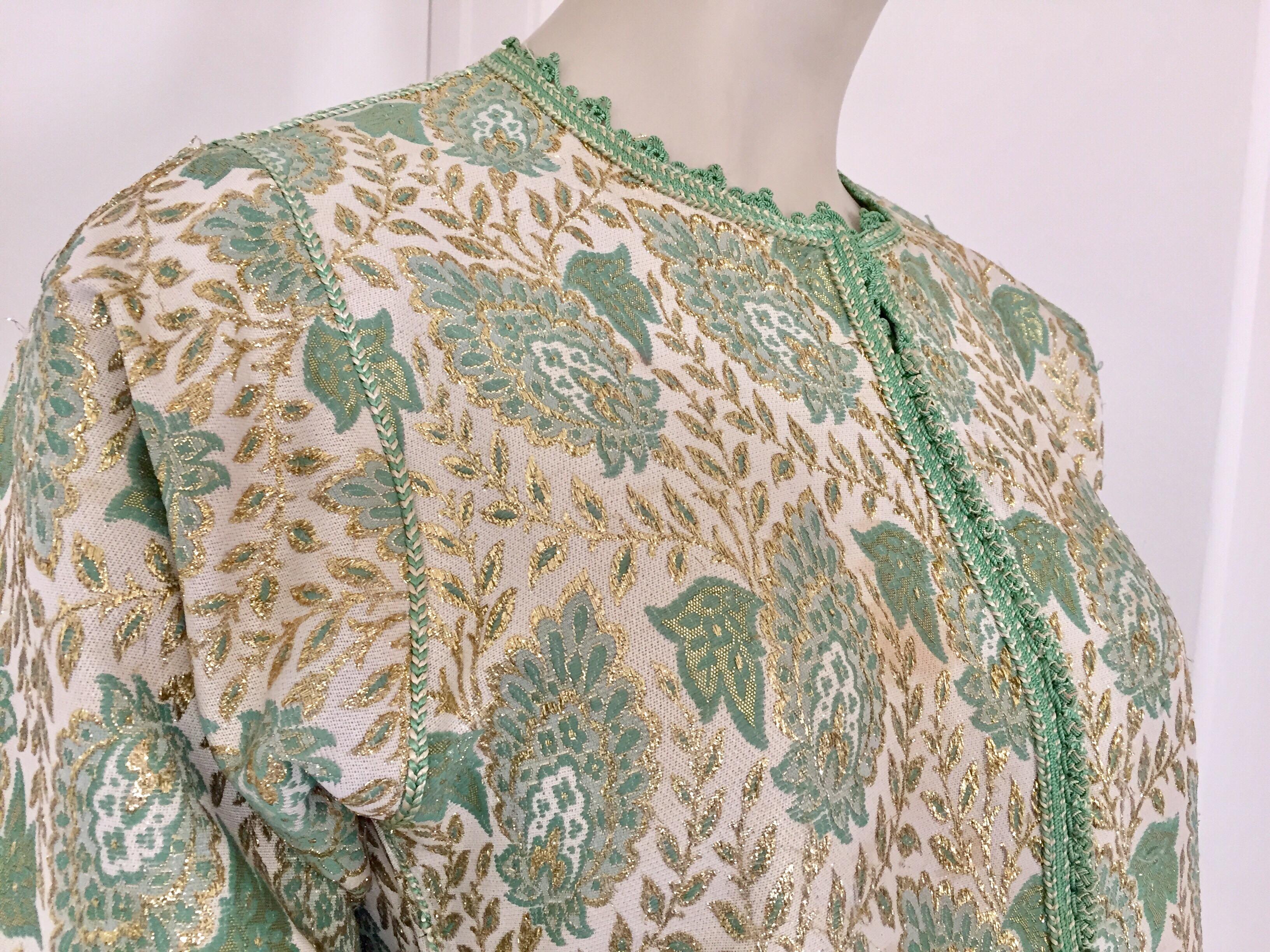 Elegant Moroccan Caftan Green and Silver and Gold Metallic Floral Brocade For Sale 4