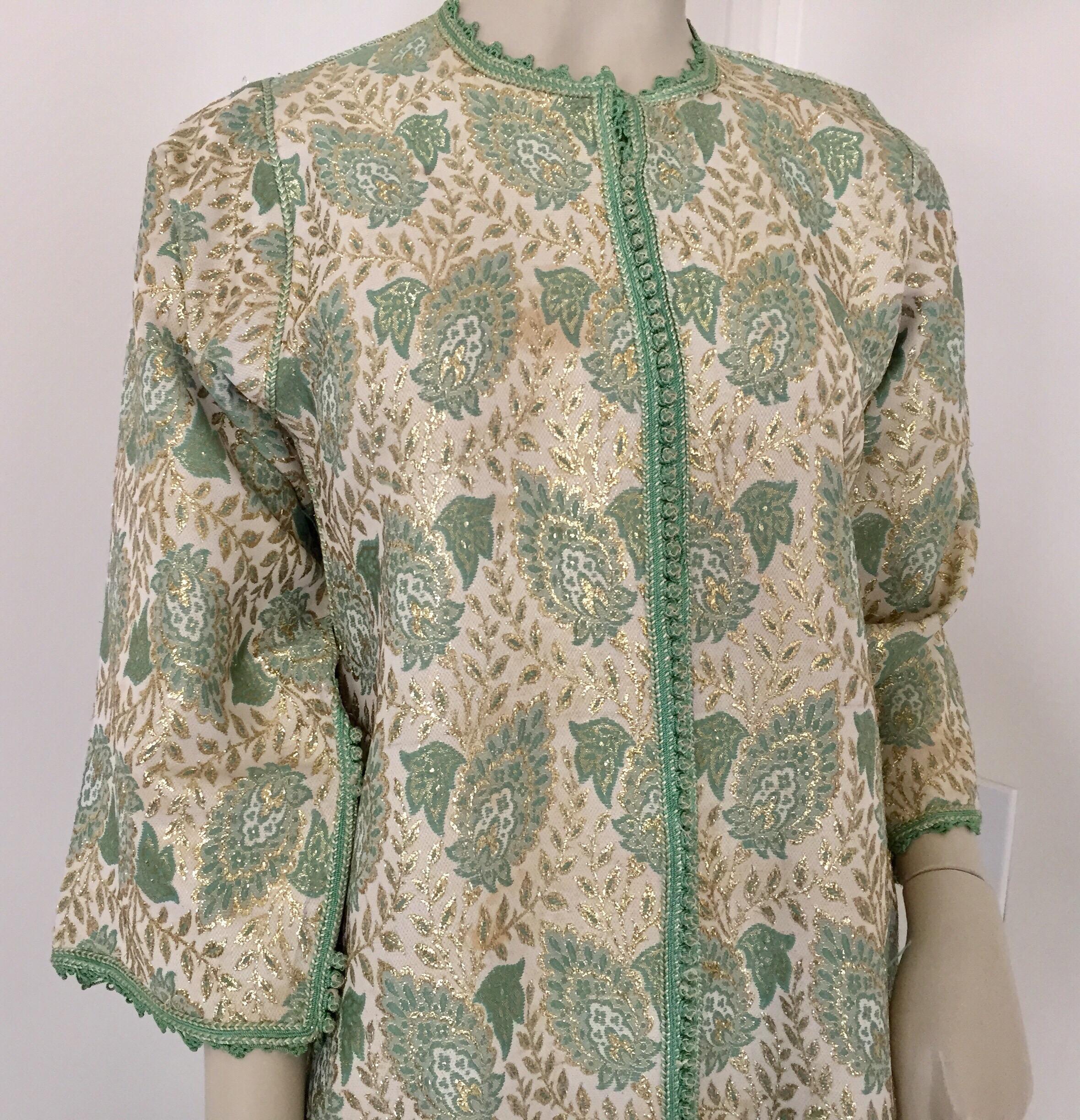 Elegant Moroccan Caftan Lime Green and Silver and Gold Metallic Floral Brocade For Sale 9