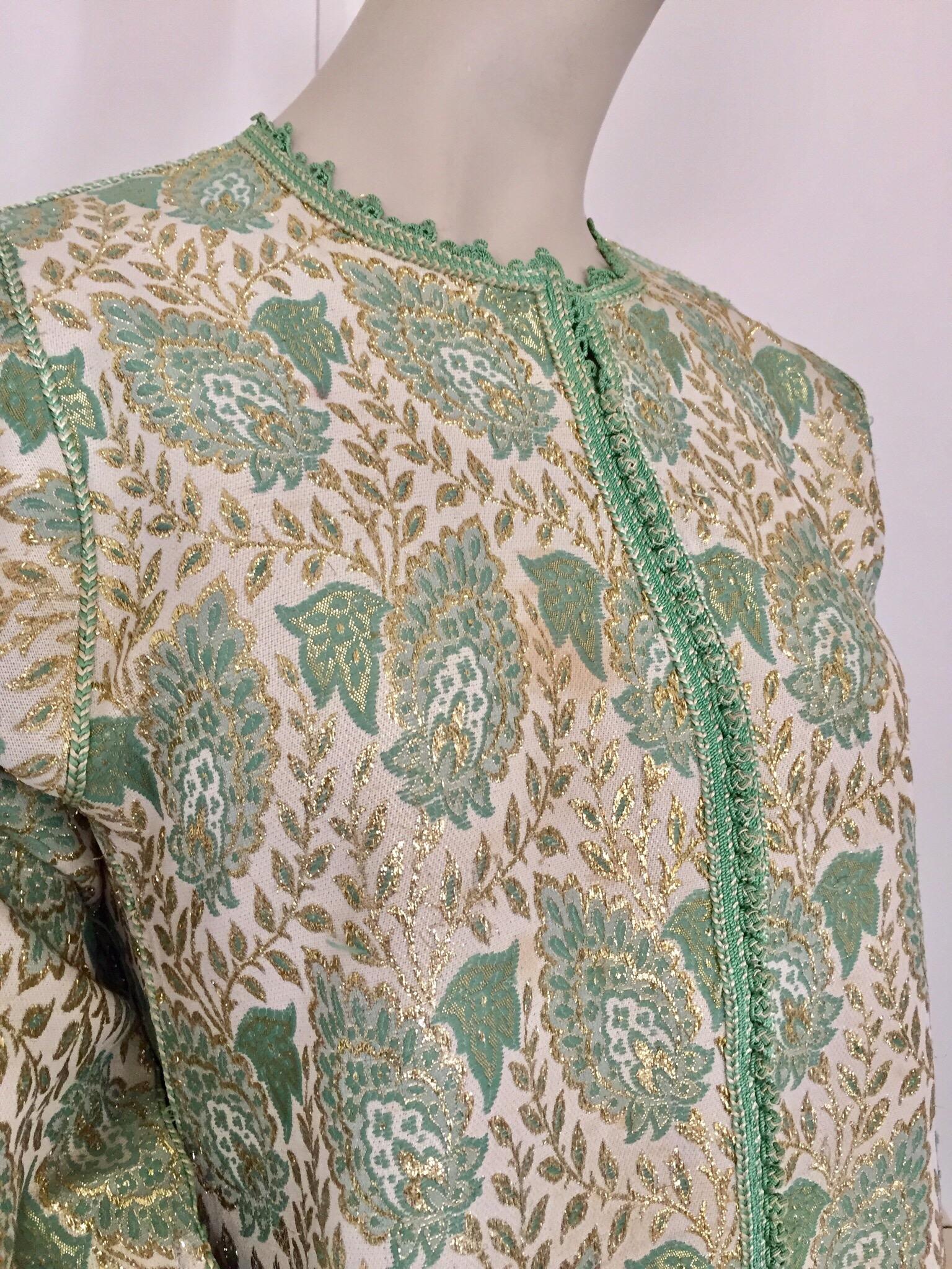 Elegant Moroccan Caftan Green and Silver and Gold Metallic Floral Brocade For Sale 2