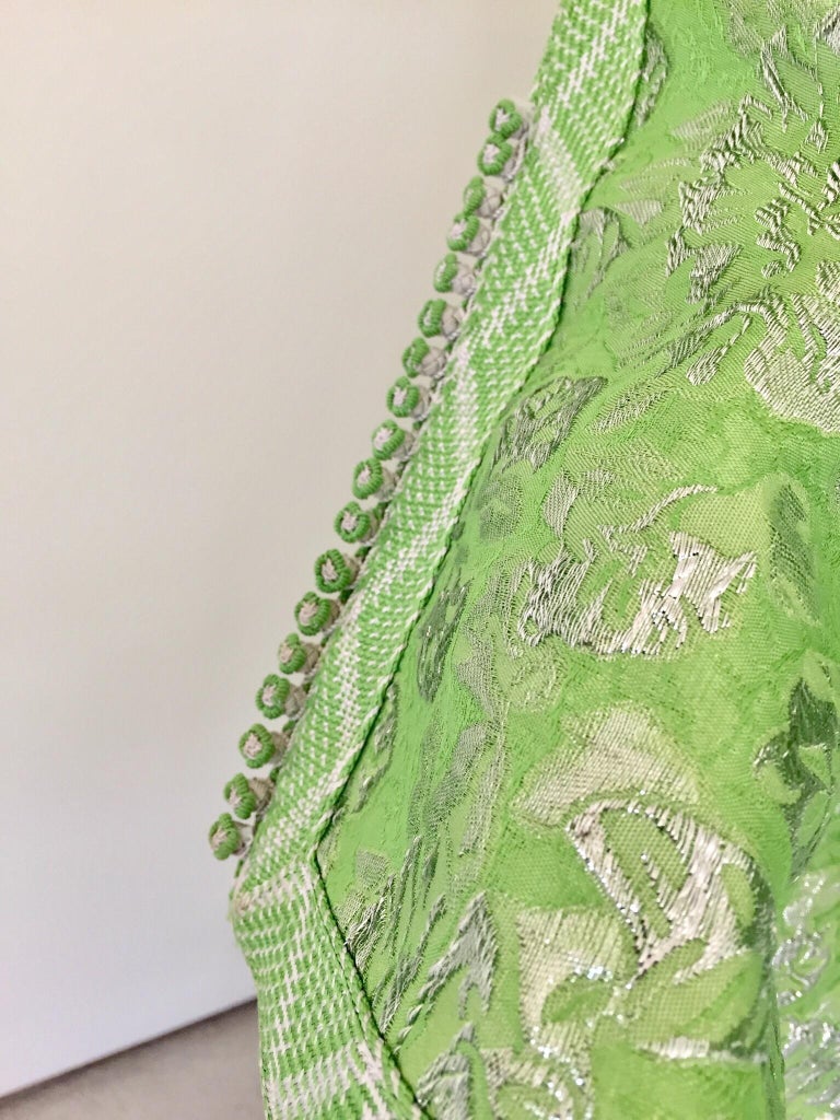 Elegant Moroccan Caftan Lime Green and Silver Metallic Floral Brocade For Sale 10