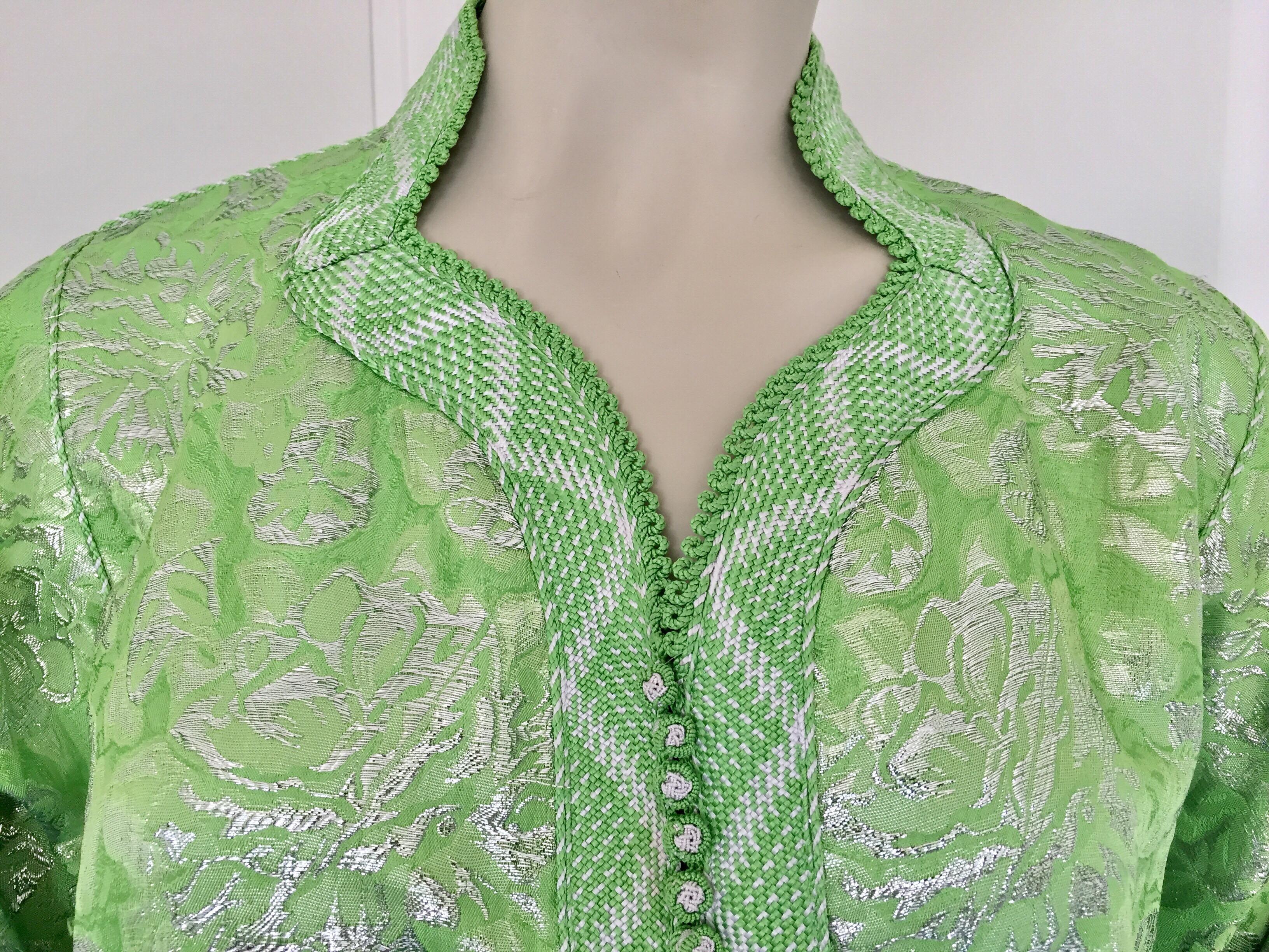Elegant Moroccan Caftan Lime Green and Silver Metallic Floral Brocade In Good Condition In North Hollywood, CA