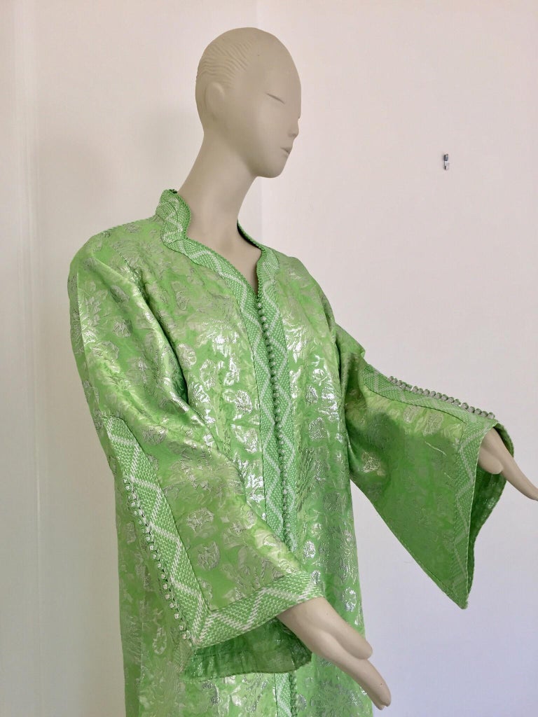 Elegant Moroccan Caftan Lime Green and Silver Metallic Floral Brocade For Sale 1