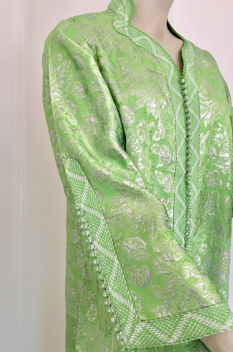 Elegant Moroccan Caftan Lime Green and Silver Metallic Floral Brocade For Sale 2