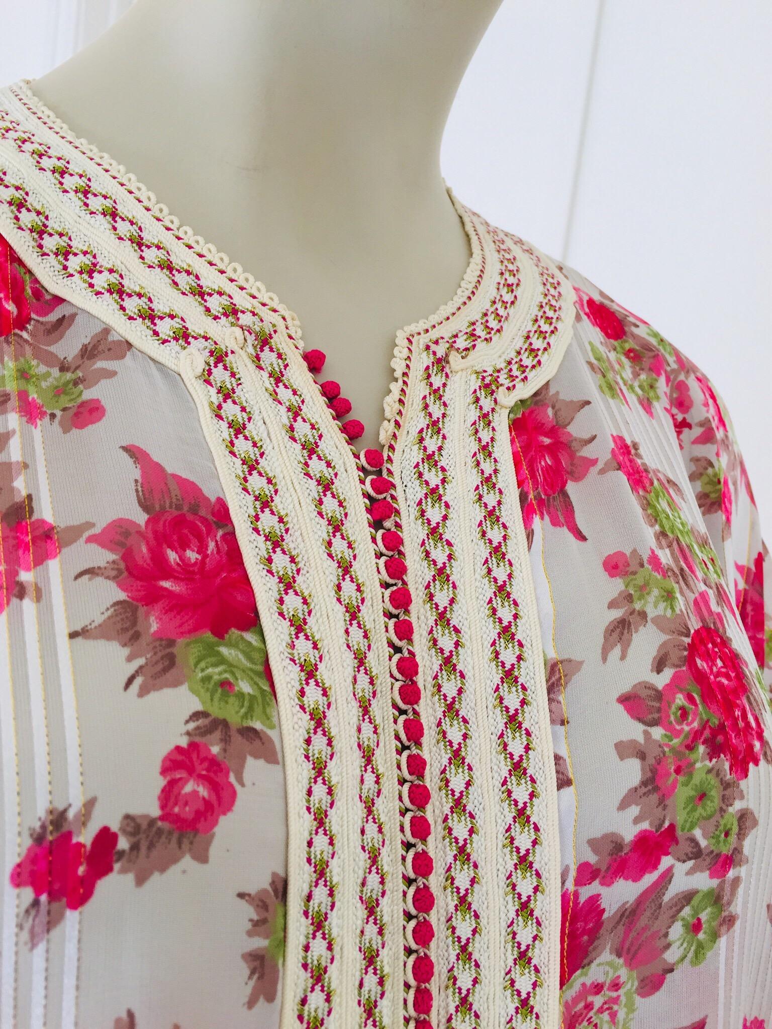 1970 Moroccan Caftan Metallic Pink Floral Silk Kaftan For Sale 9