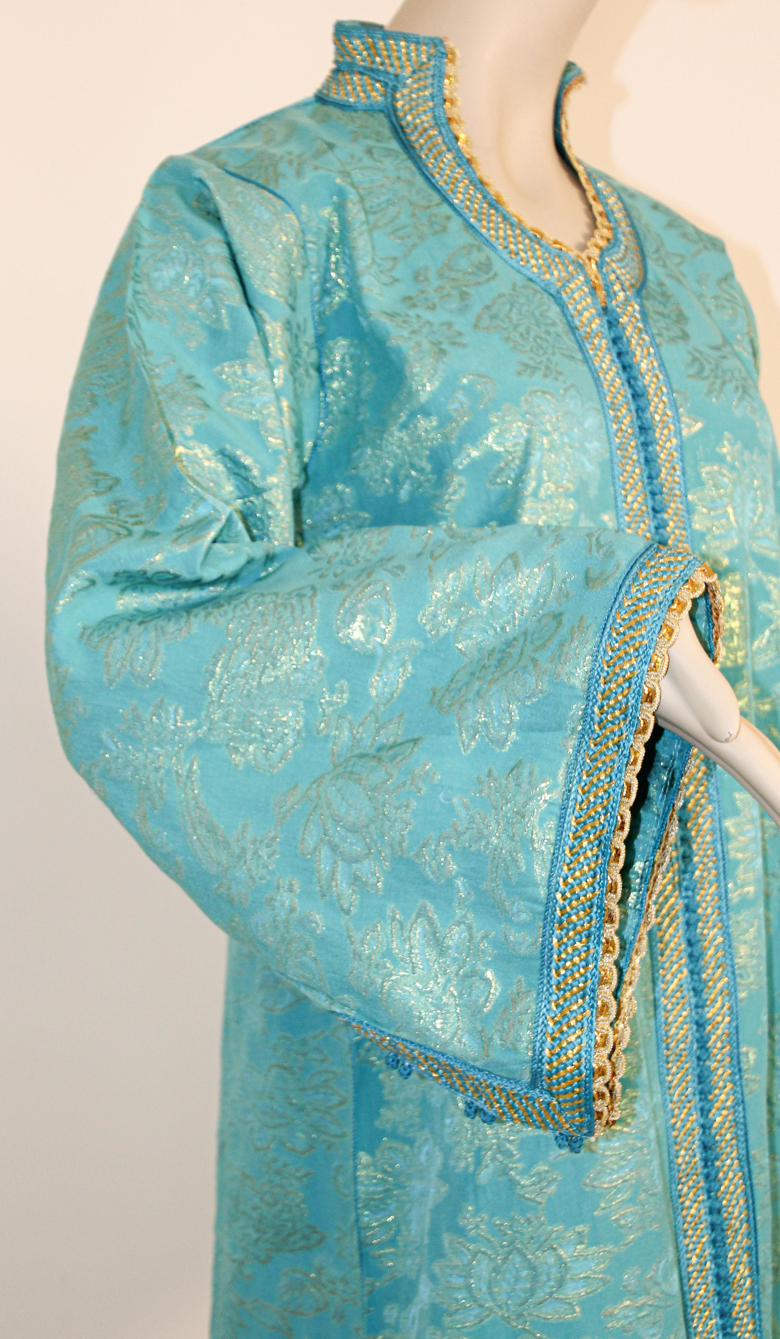Elegant Moroccan Caftan Turquoise Metallic Floral Brocade In Good Condition In North Hollywood, CA
