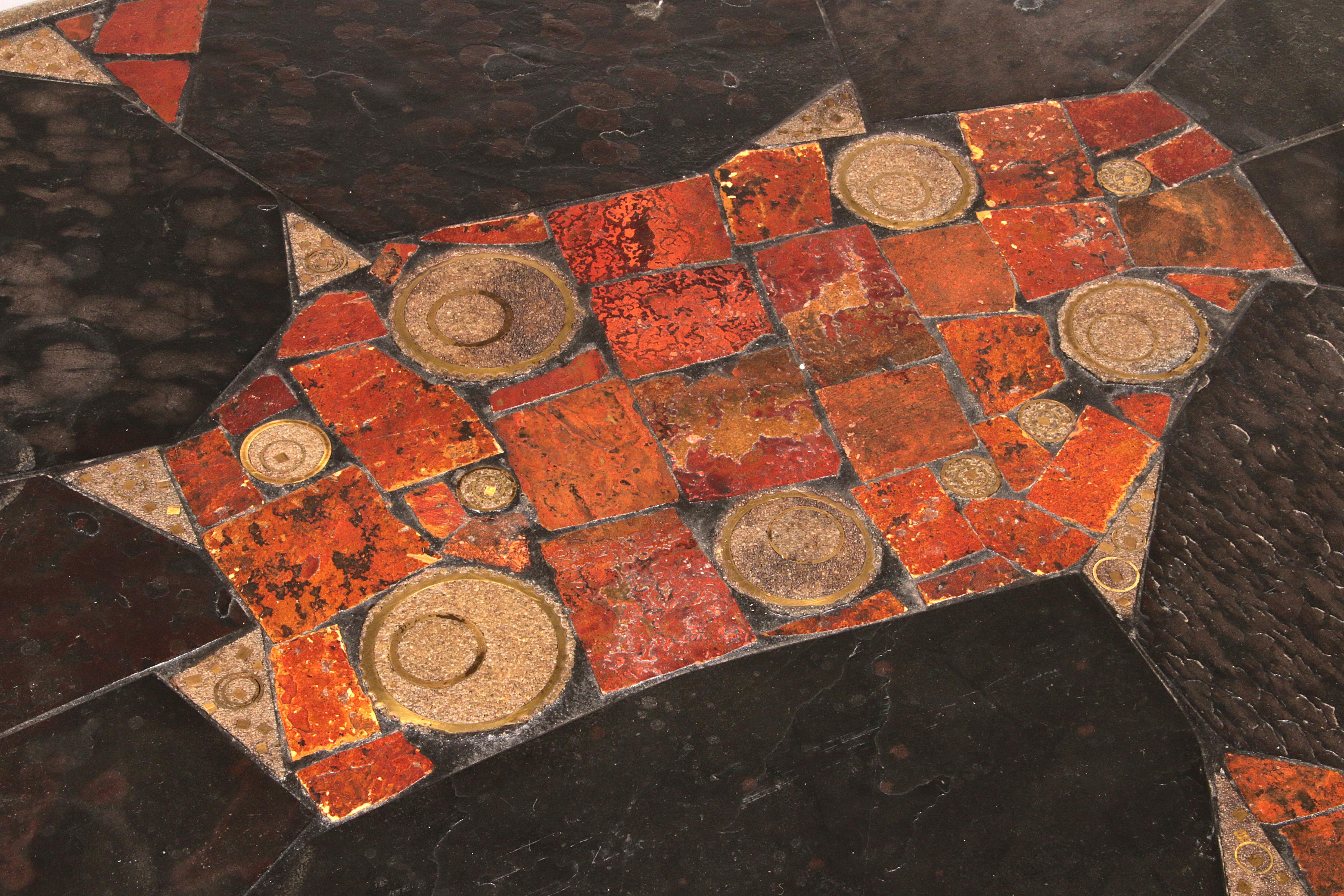 Elegant Mosaic Stone Coffee Table in the Style of Paul Kingma – Brass & Natural For Sale 1